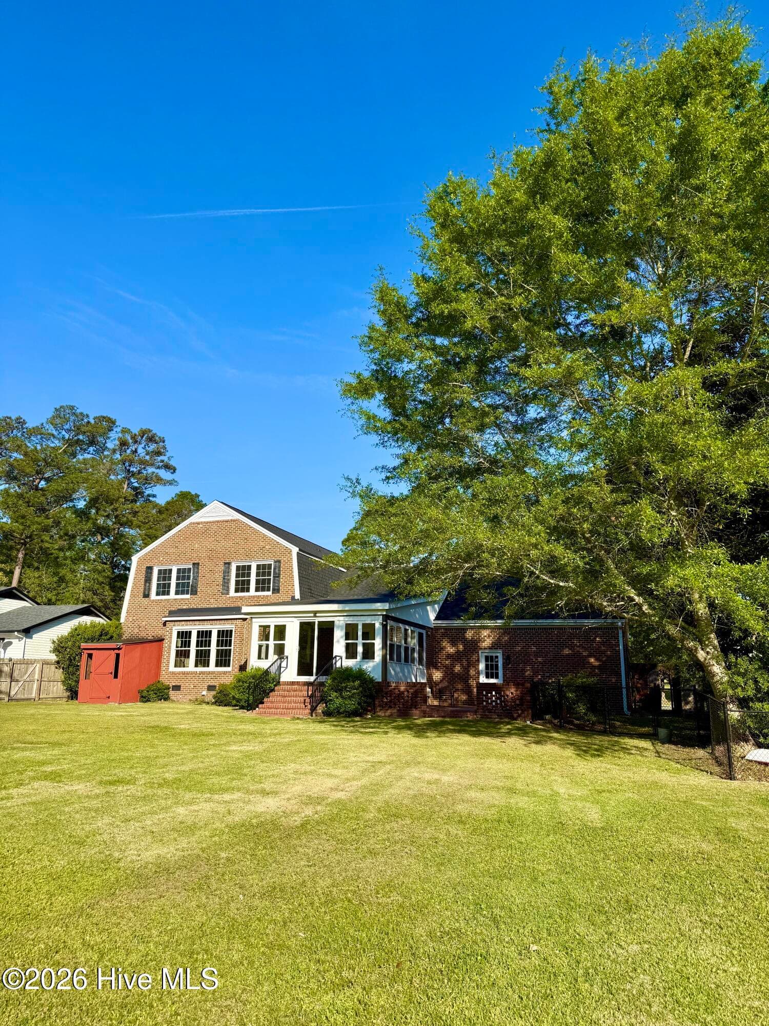 Single Family Residence at 236 Shoreline Drive, New Bern, NC 28562, photo 5 of 71