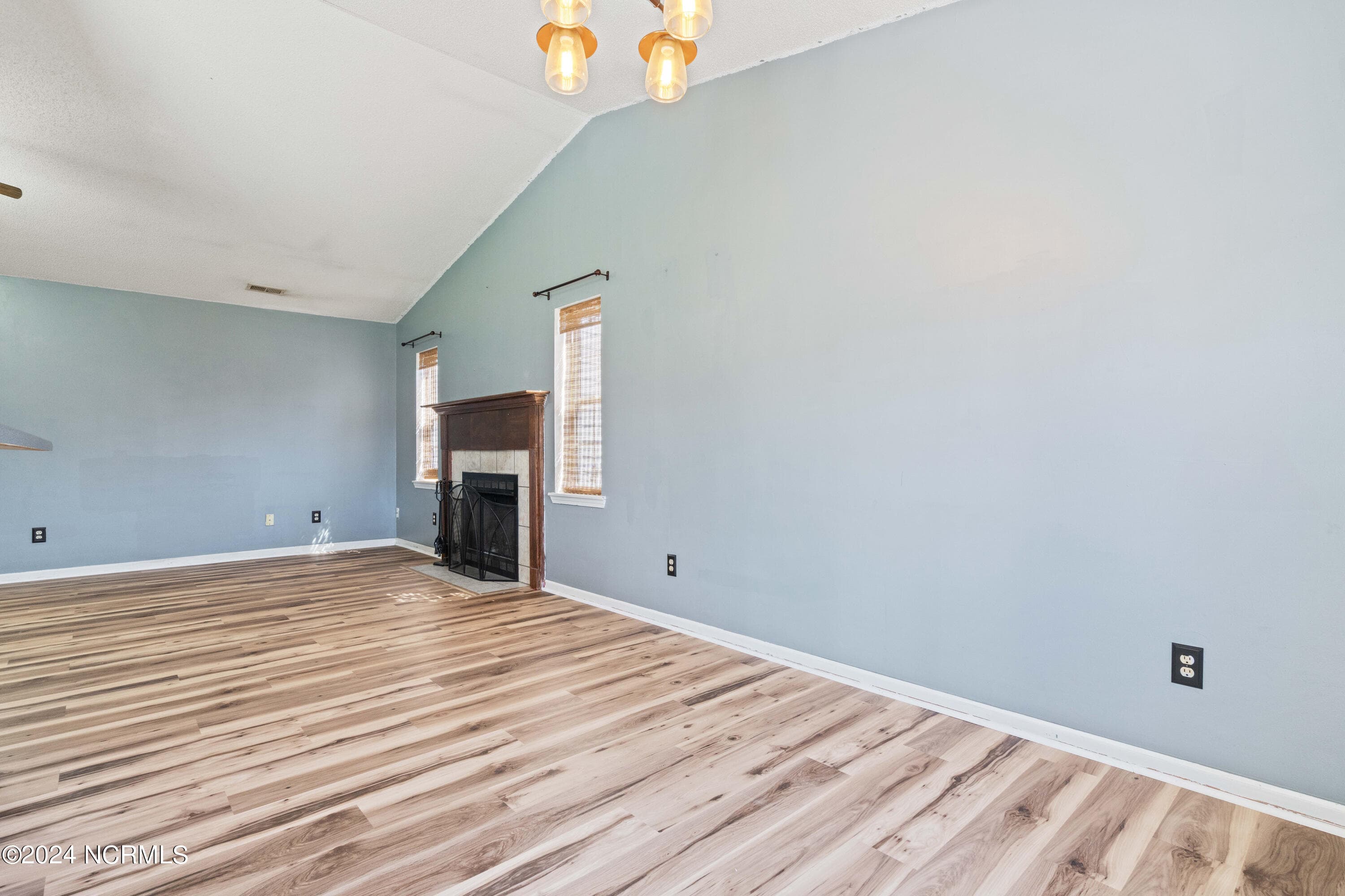 Single Family Residence at 251 Bannermans Mill Road, Richlands, NC 28574, photo 6 of 19