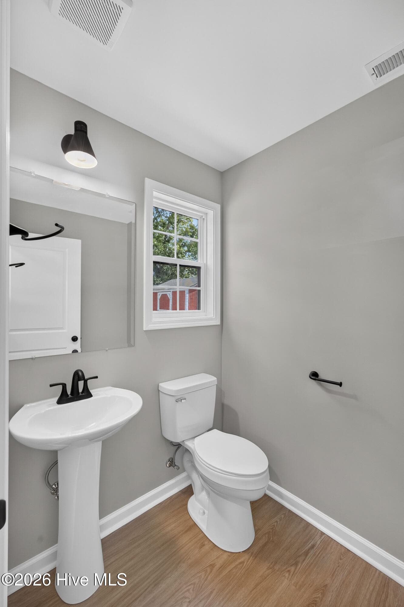Single Family Residence at 1114 Orange Street, Wilmington, NC 28401, photo 17 of 31