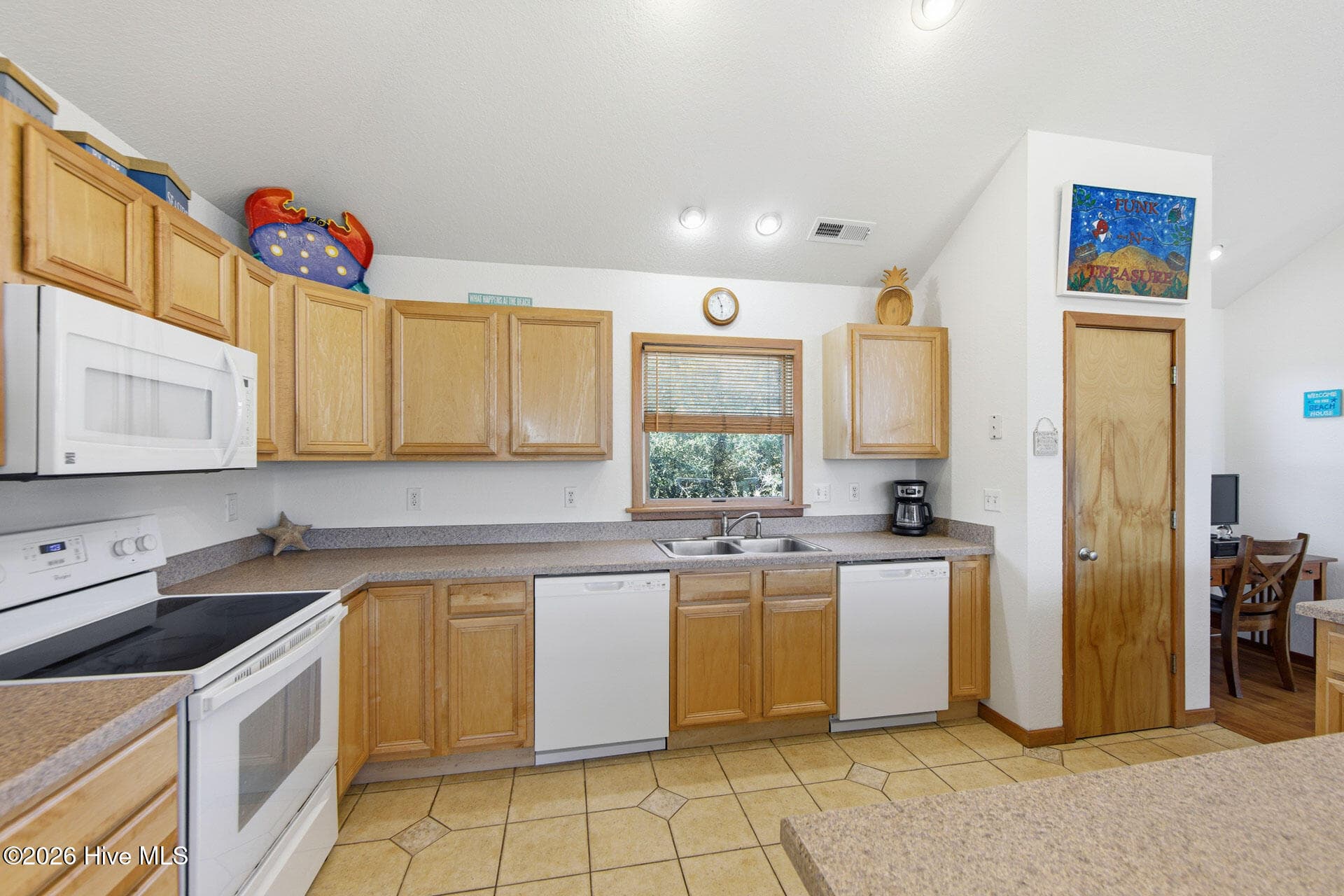 Kitchen - 767 Gulfstream Court, Corolla, NC 27927