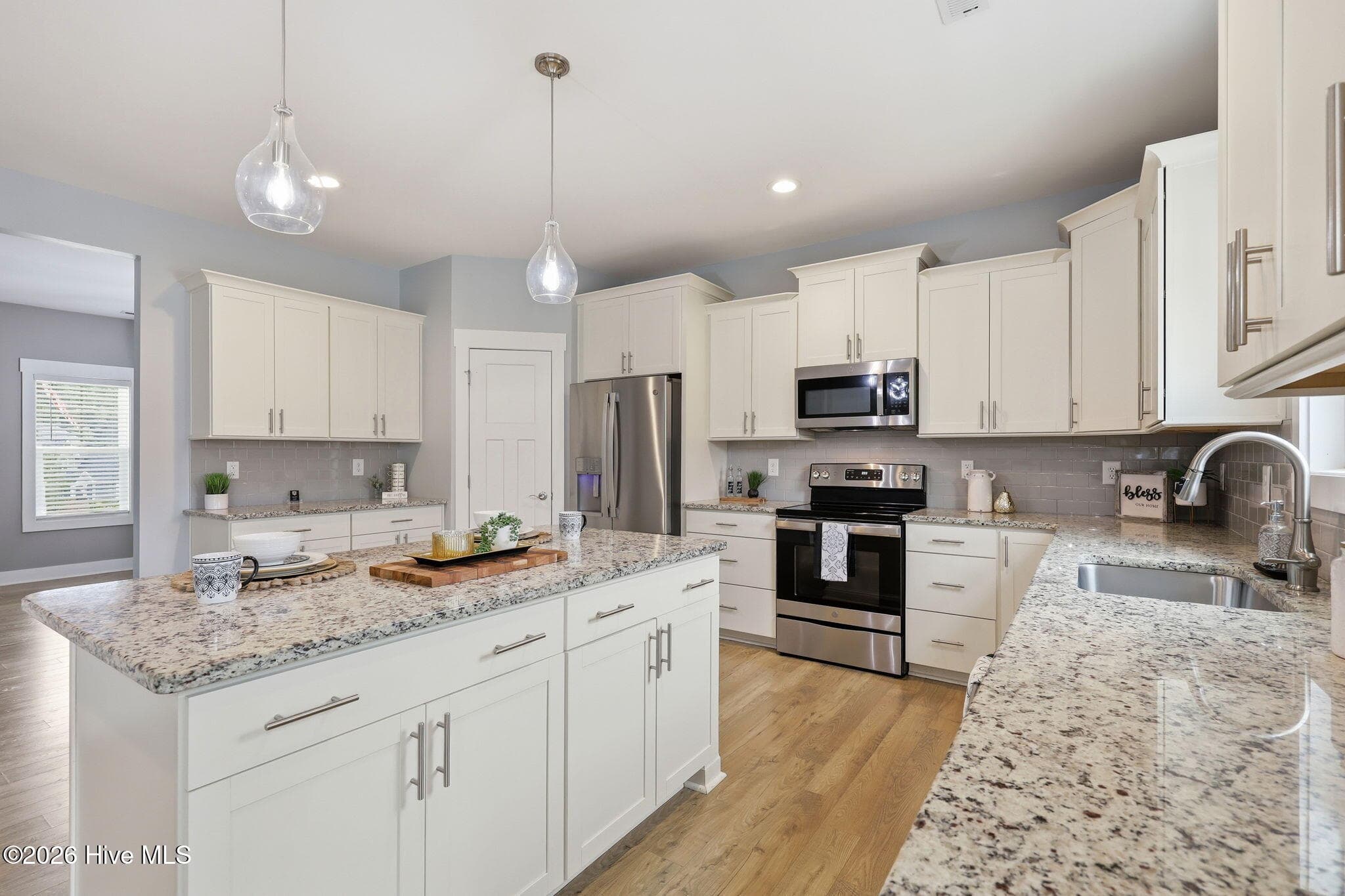 Granite Counters - 101 Woodford Lane, Vass, NC 28394