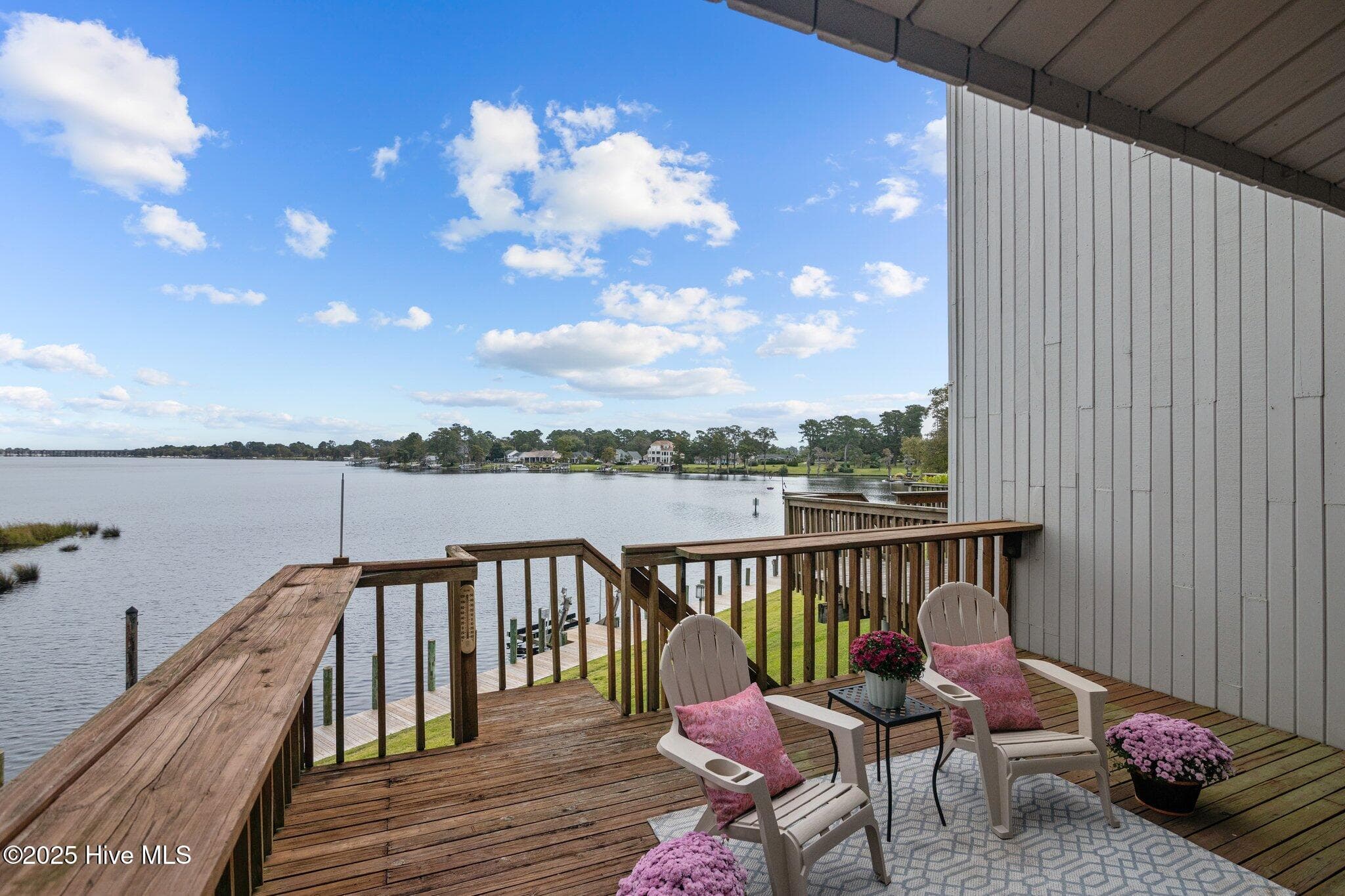 24 Batts Hill Road, New Bern, NC 28562