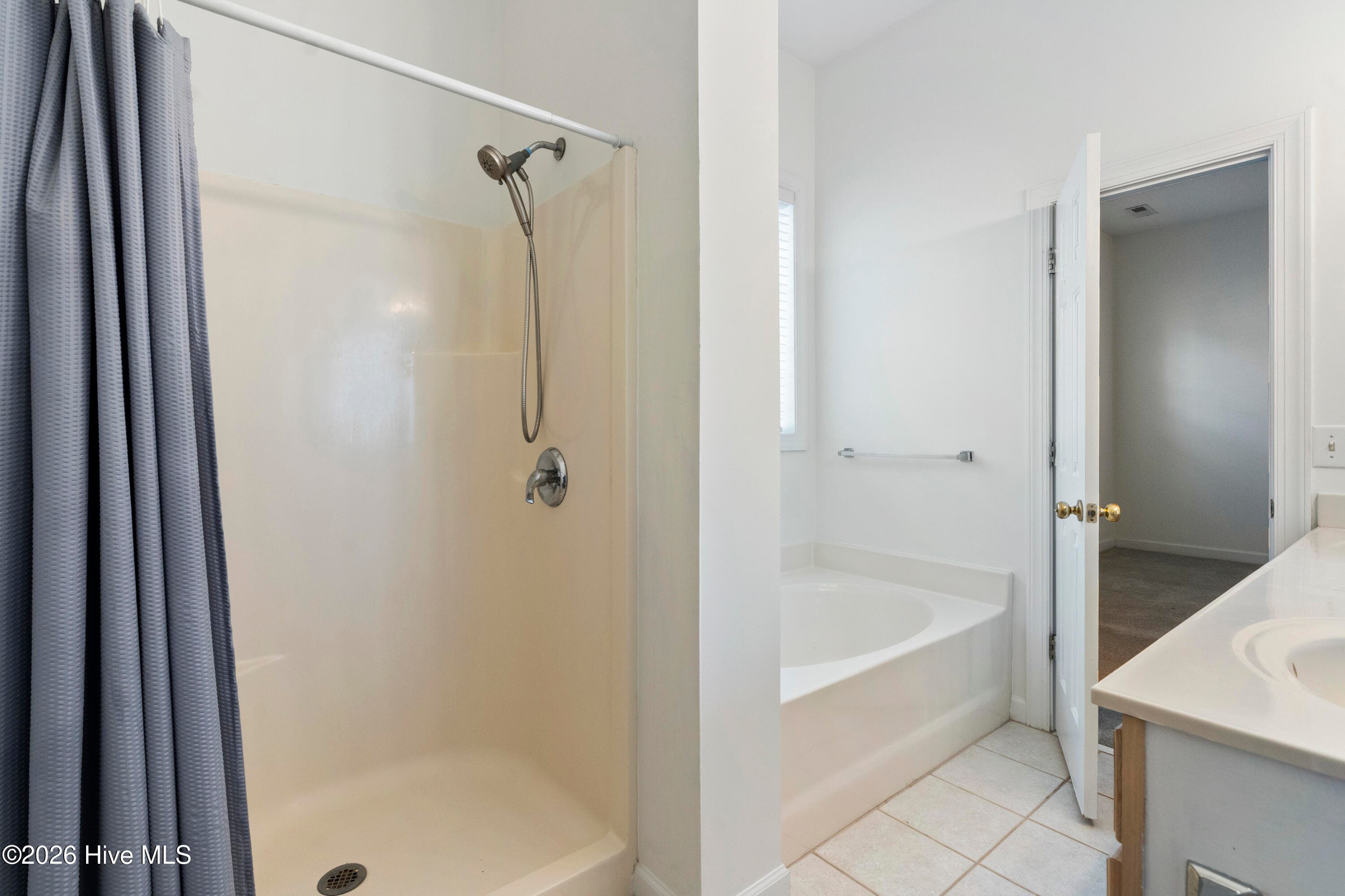 Single Family Residence at 4902 Dewars Circle, Wilmington, NC 28409, photo 26 of 52