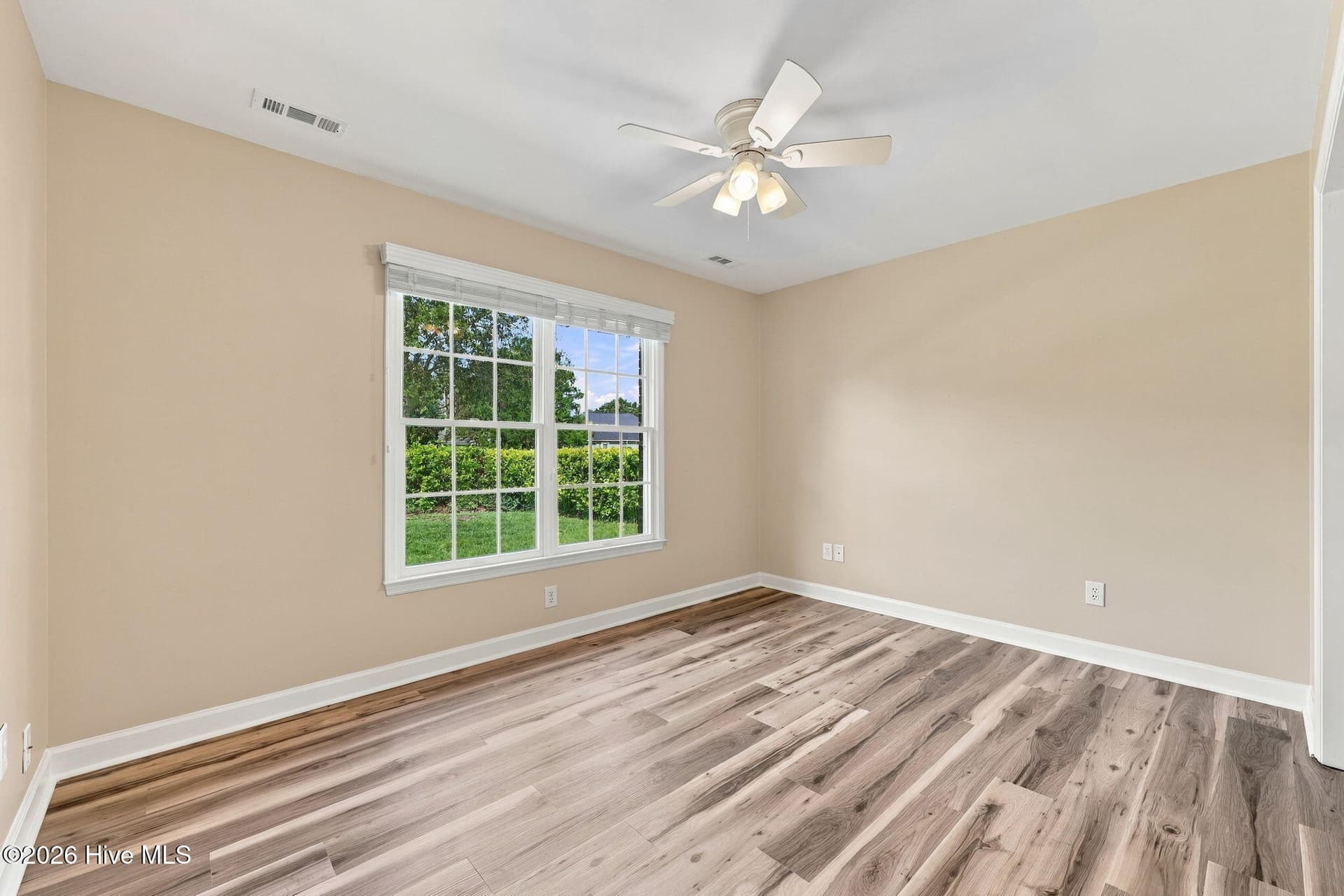 Single Family Residence at 620 Riva Ridge Road, Sneads Ferry, NC 28460, photo 24 of 50