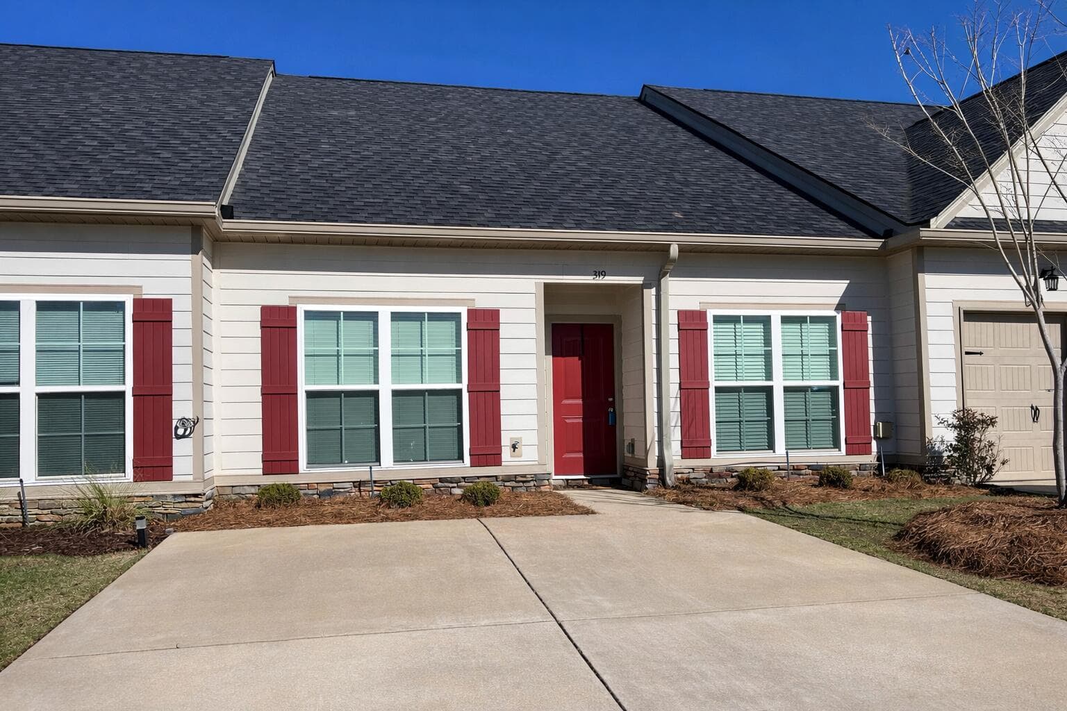 Townhouse at 319 Bordeaux Drive, Thomson, GA 30824, photo 3 of 27
