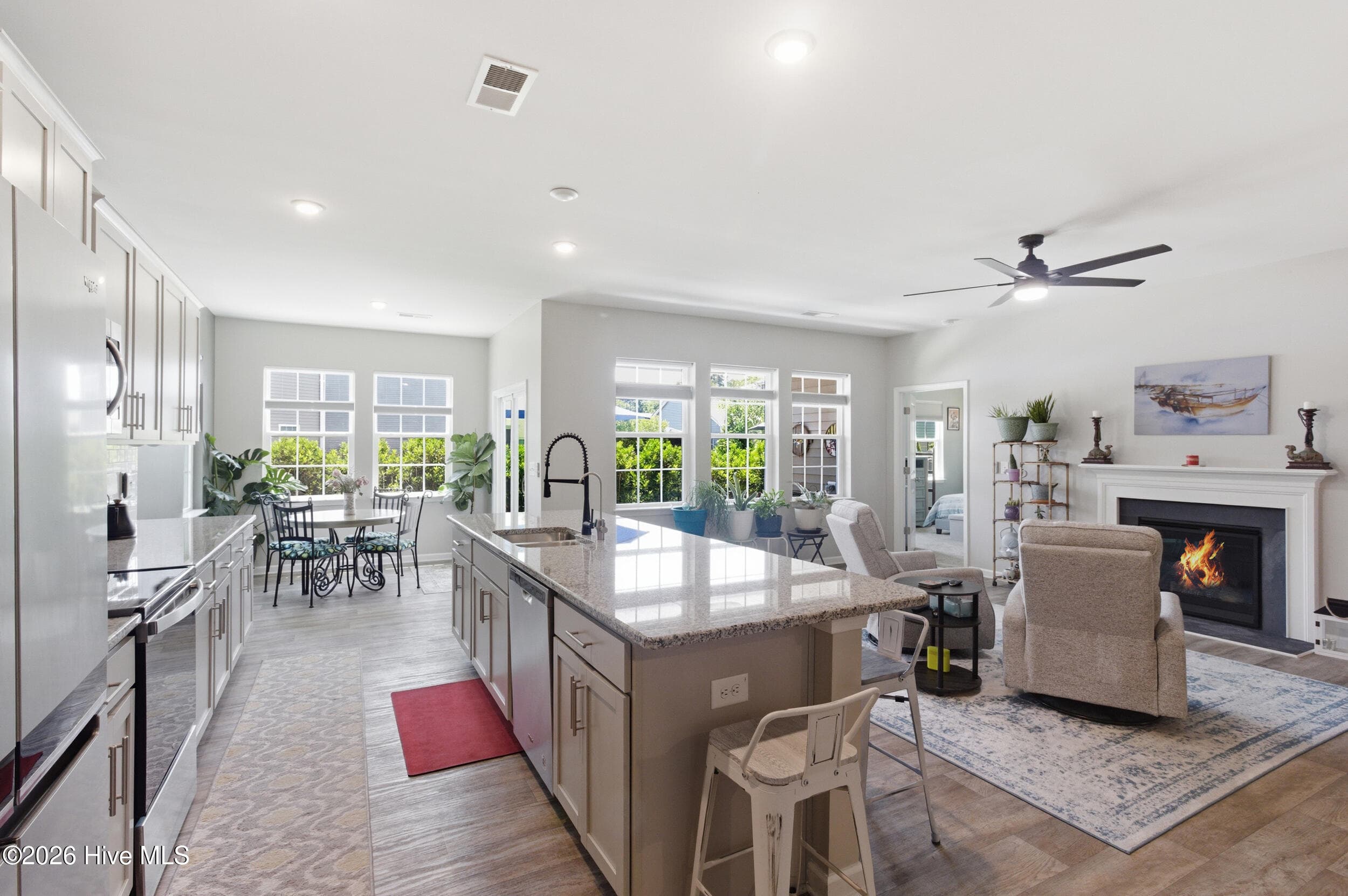 Living Room / Kitchen / Dining - 302 Ginger Drive, New Bern, NC 28560