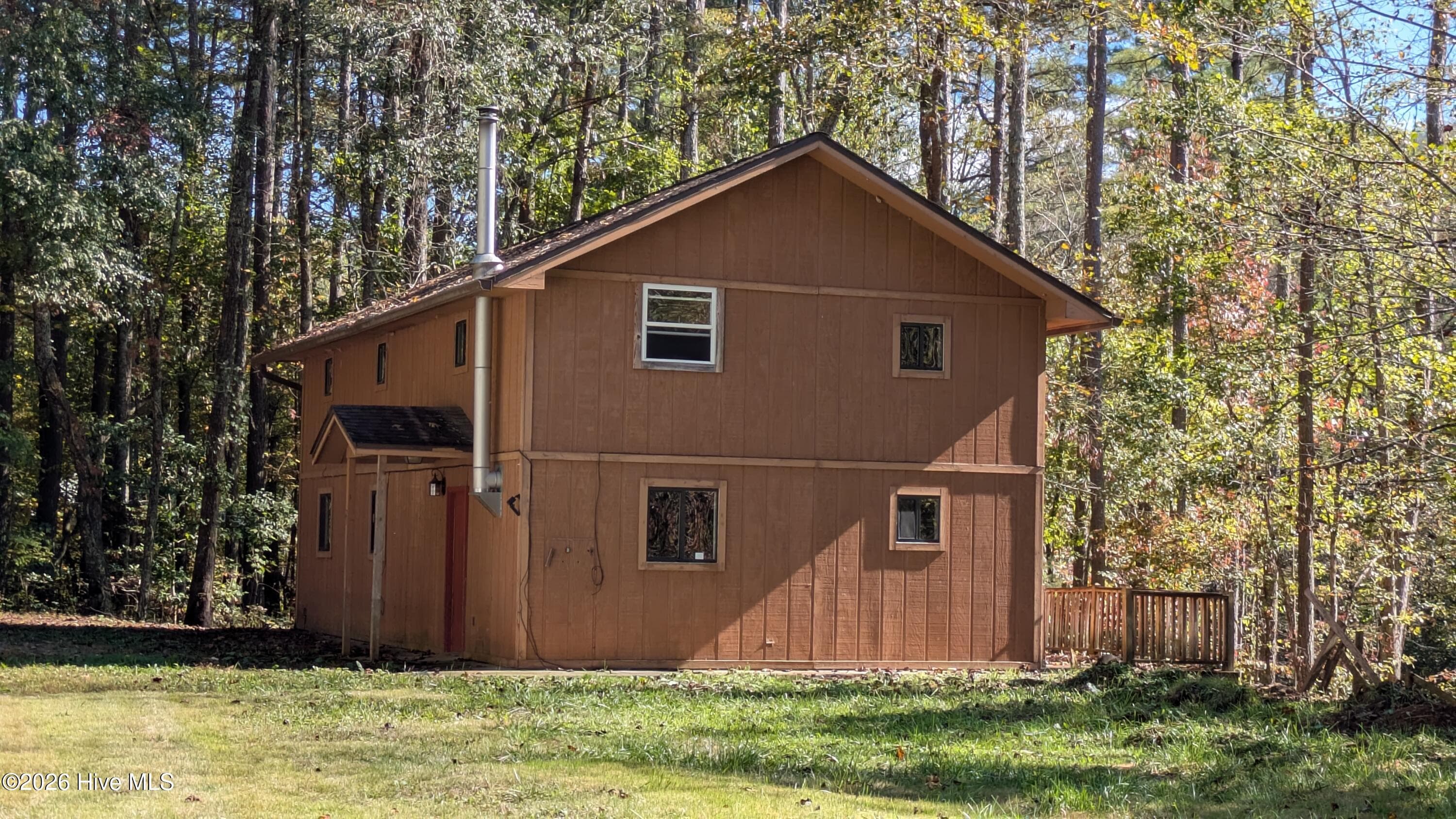 Single Family Residence at 25 Raymond Road, Murphy, NC 28906, photo 2 of 26