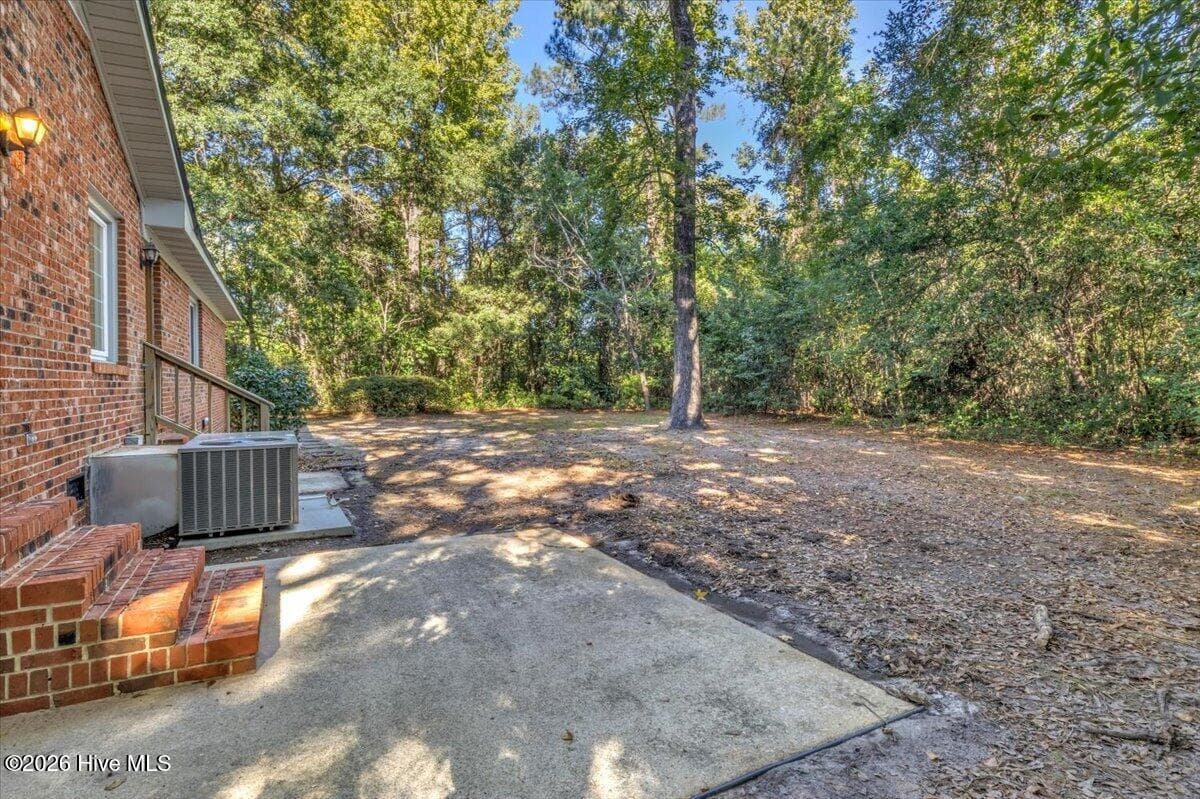 Single Family Residence at 5105 Belgrave Circle, Wilmington, NC 28403, photo 29 of 37