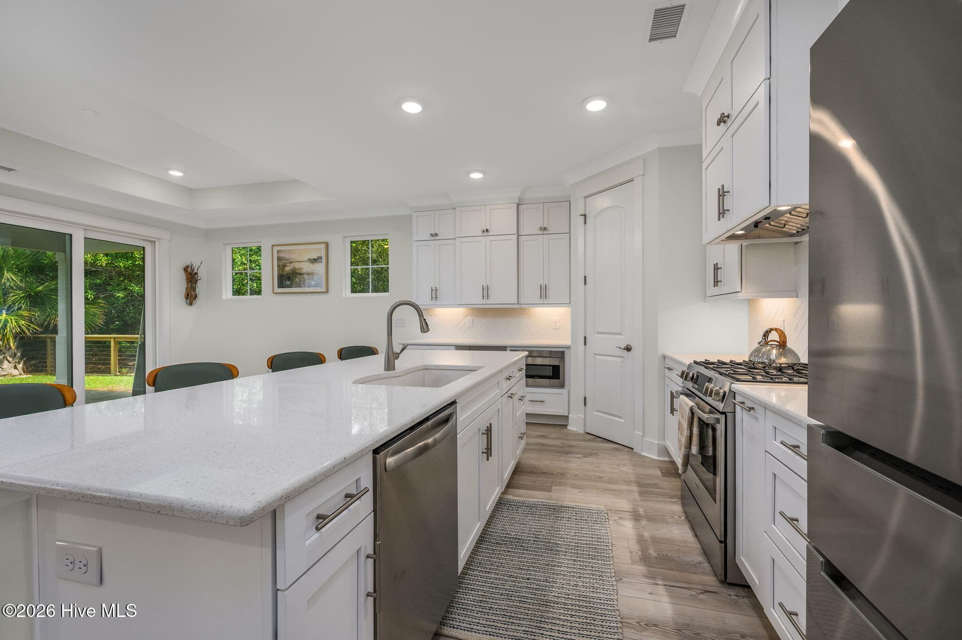 Single Family Residence at 2016 Manor Parc Drive, Calabash, NC 28467, photo 28 of 127