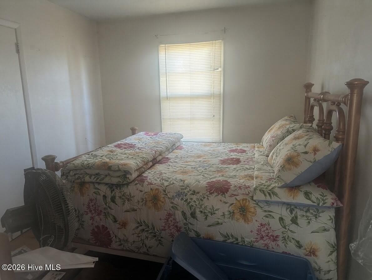 Single Family Residence at 720 Old Moore Road, Selma, NC 27576, photo 7 of 17