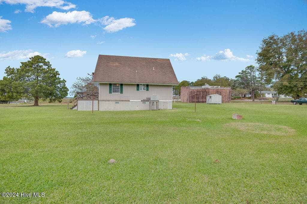 Single Family Residence at 110 Wetherington Landing Road, Stella, NC 28582, Stella, photo 15 of 41