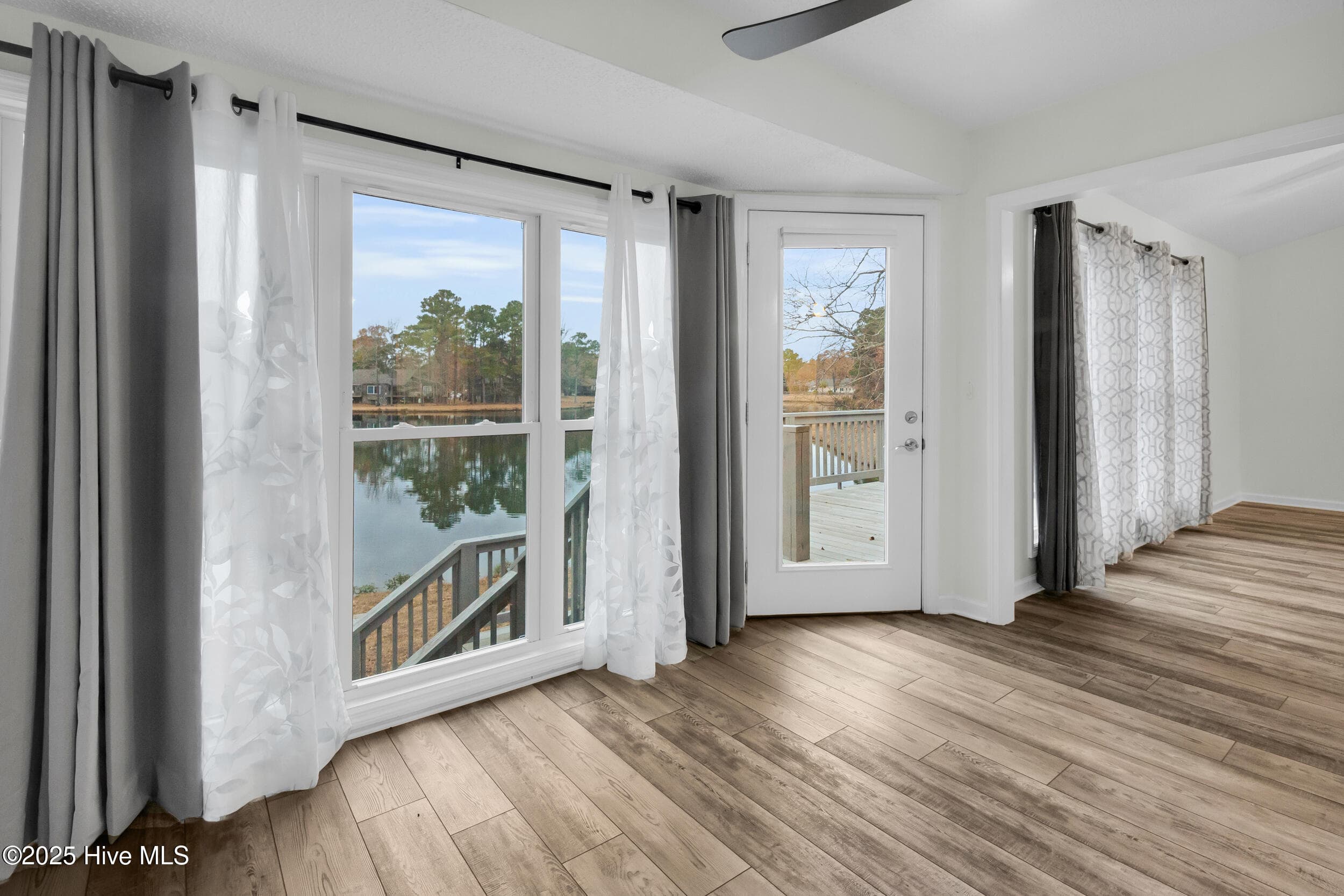 Single Family Residence at 7212 Windward Drive, New Bern, NC 28560, photo 13 of 41