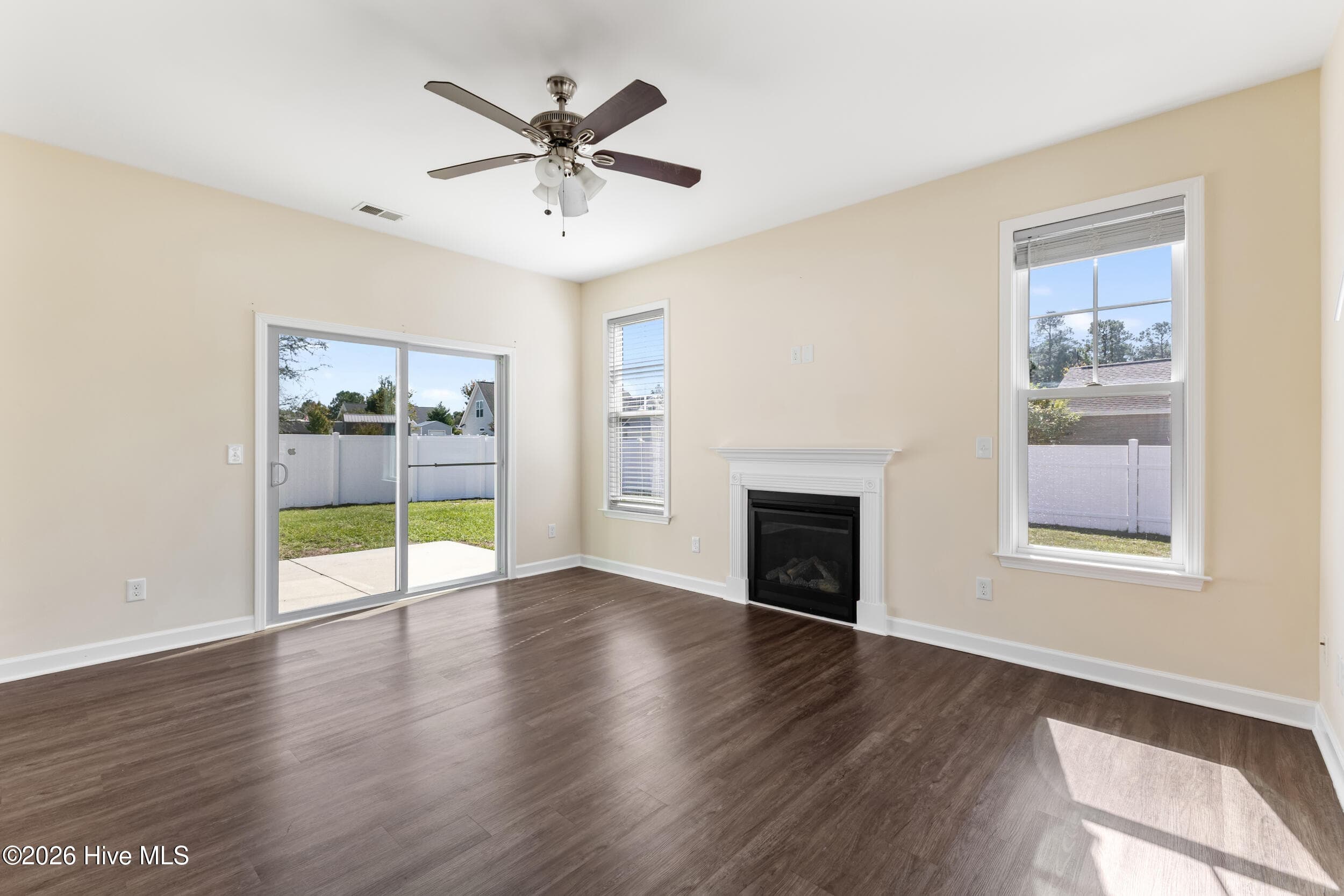 Single Family Residence at 7 Edinburgh Drive, Shallotte, NC 28470, photo 18 of 30