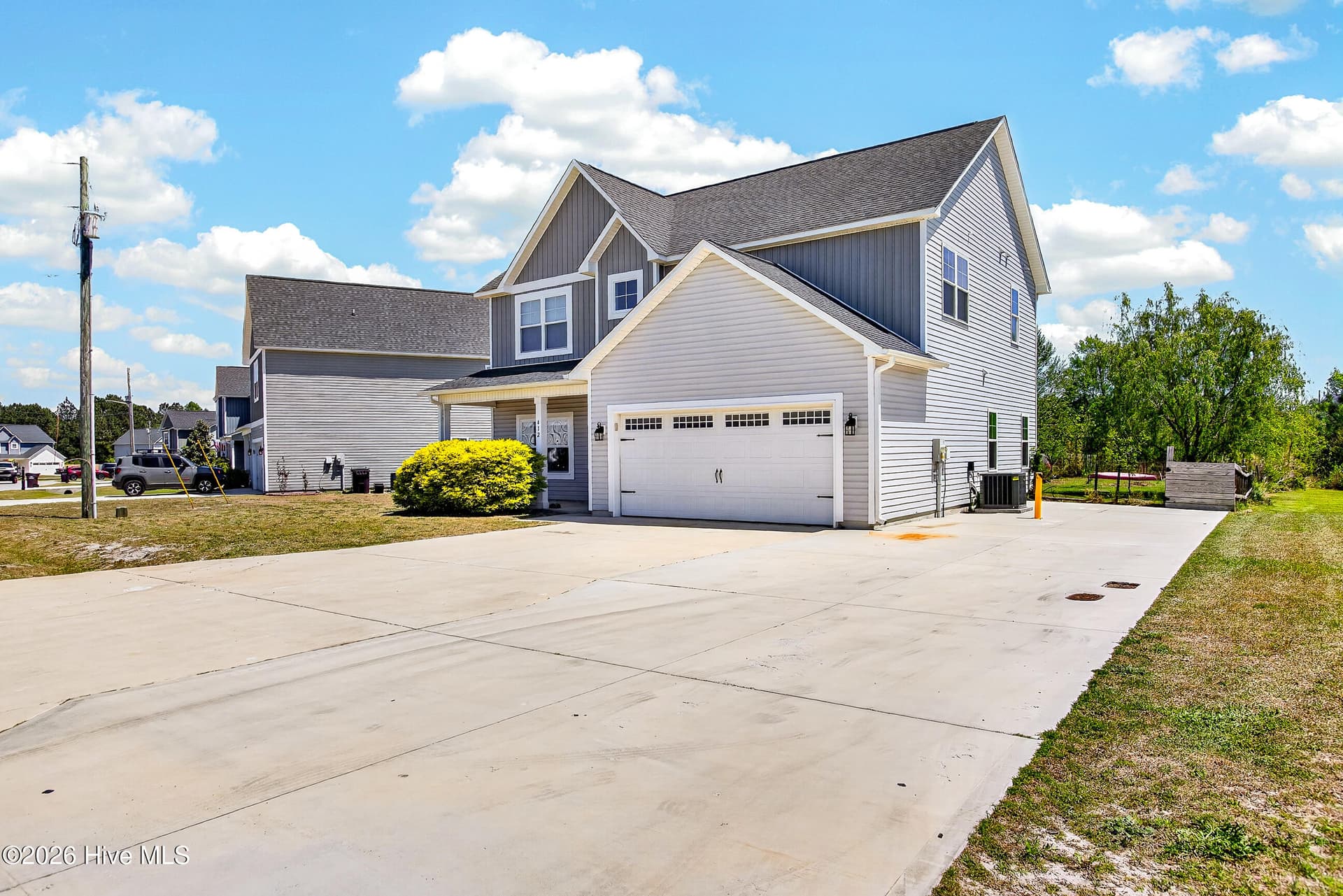 Single Family Residence at 412 Elgin Road, Hubert, NC 28539, photo 18 of 62