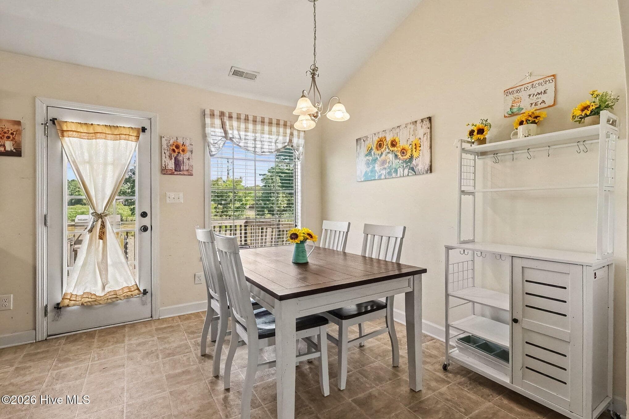 Single Family Residence at 25 Lawrence Court, Smithfield, NC 27577, photo 19 of 35