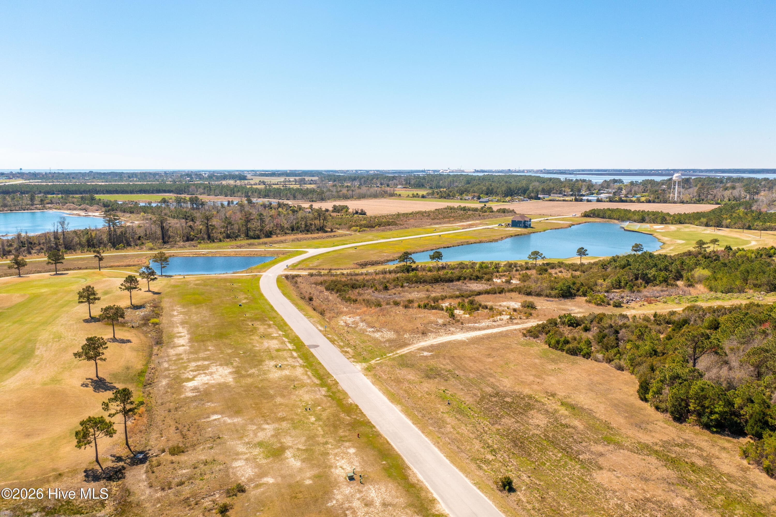Single Family Residence at 203 Winters Rest Road, Beaufort, NC 28516, photo 2 of 2