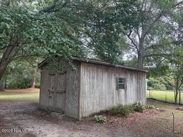 Single Family Residence at 2301 Rouse Road, Kinston, NC 28504, photo 5 of 26