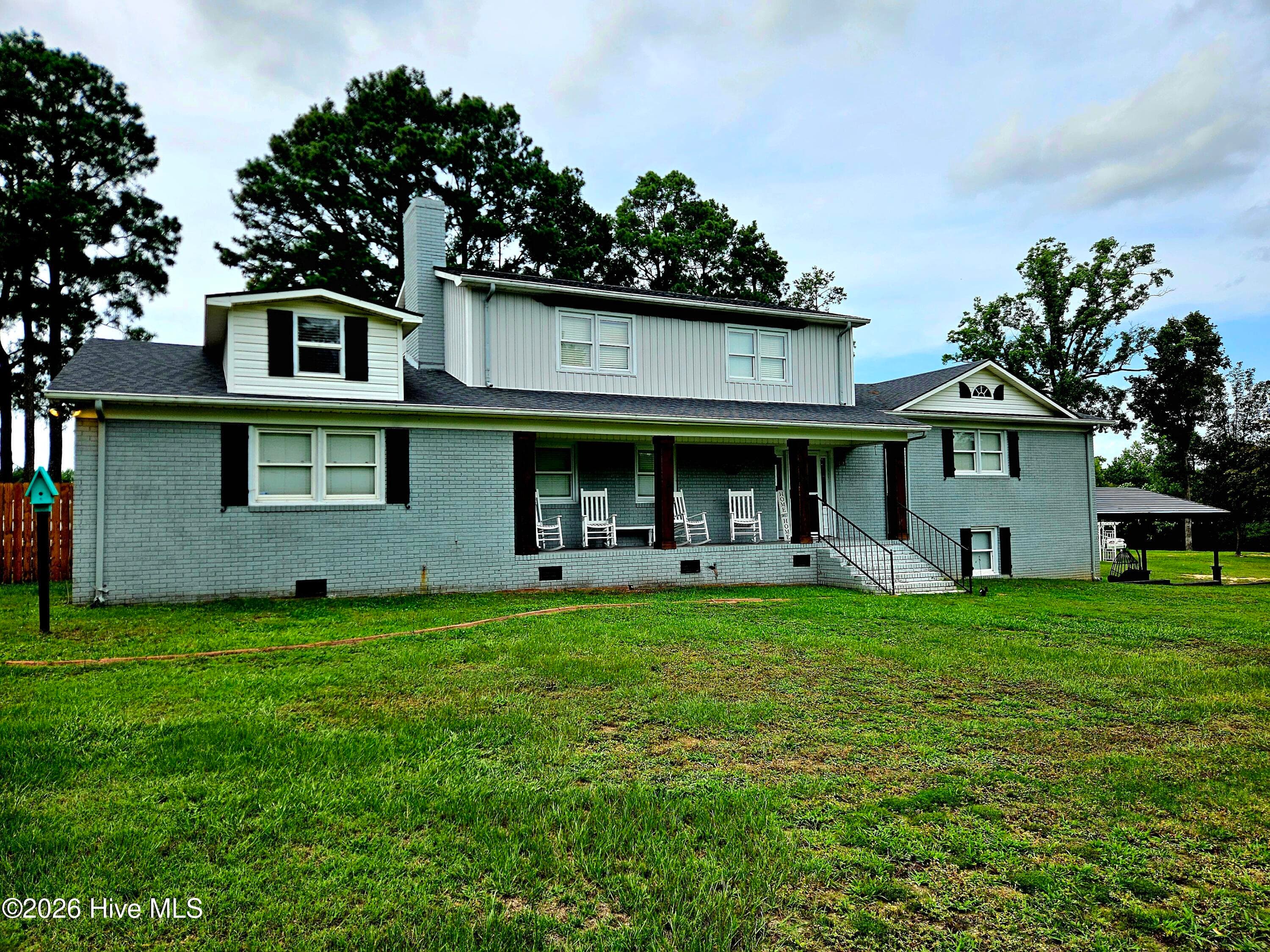 Single Family Residence at 4931 Faison Highway, Clinton, NC 28328, photo 5 of 58