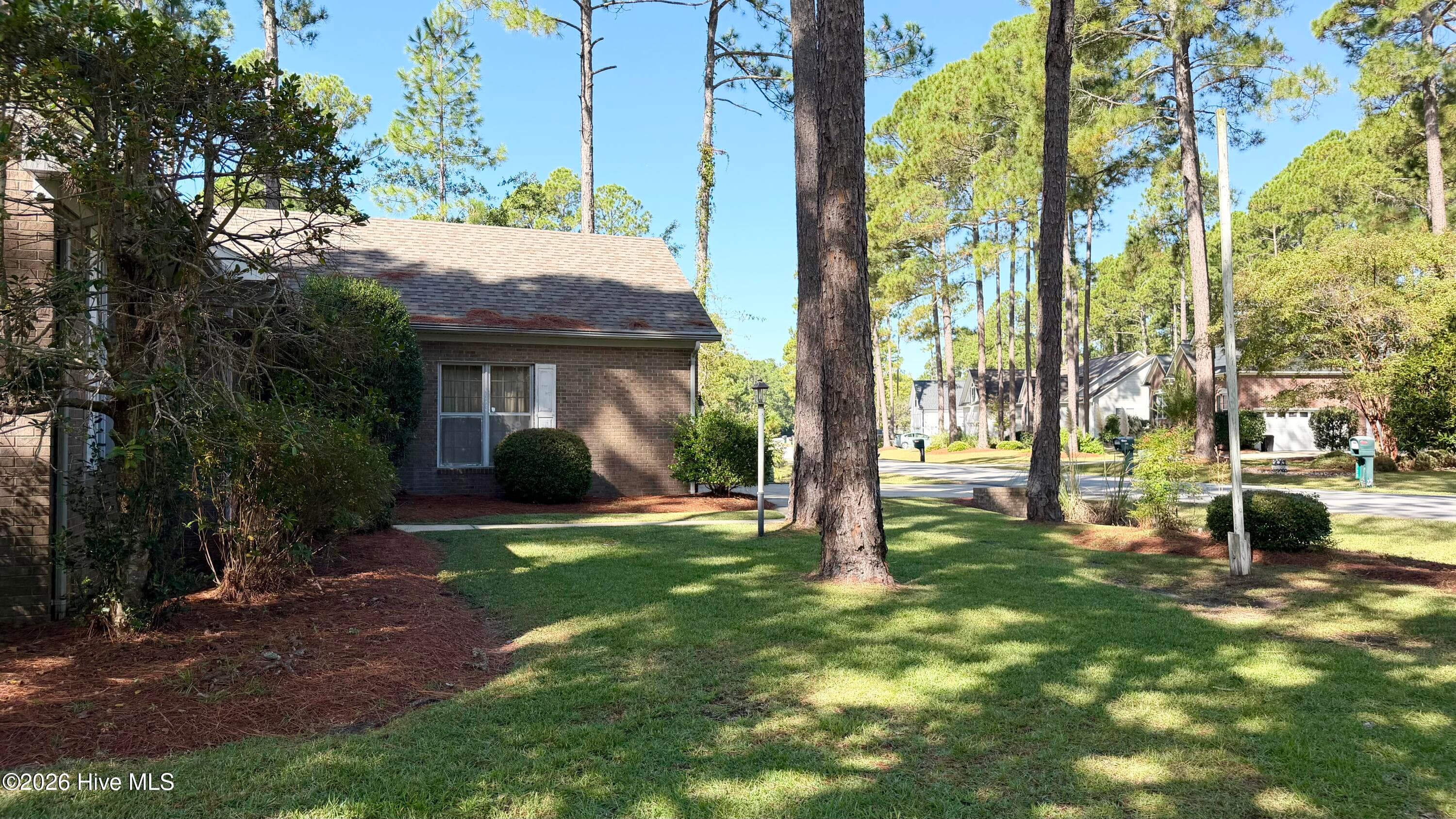 Single Family Residence at 2131 Royal Pines Drive, New Bern, NC 28560, photo 8 of 117