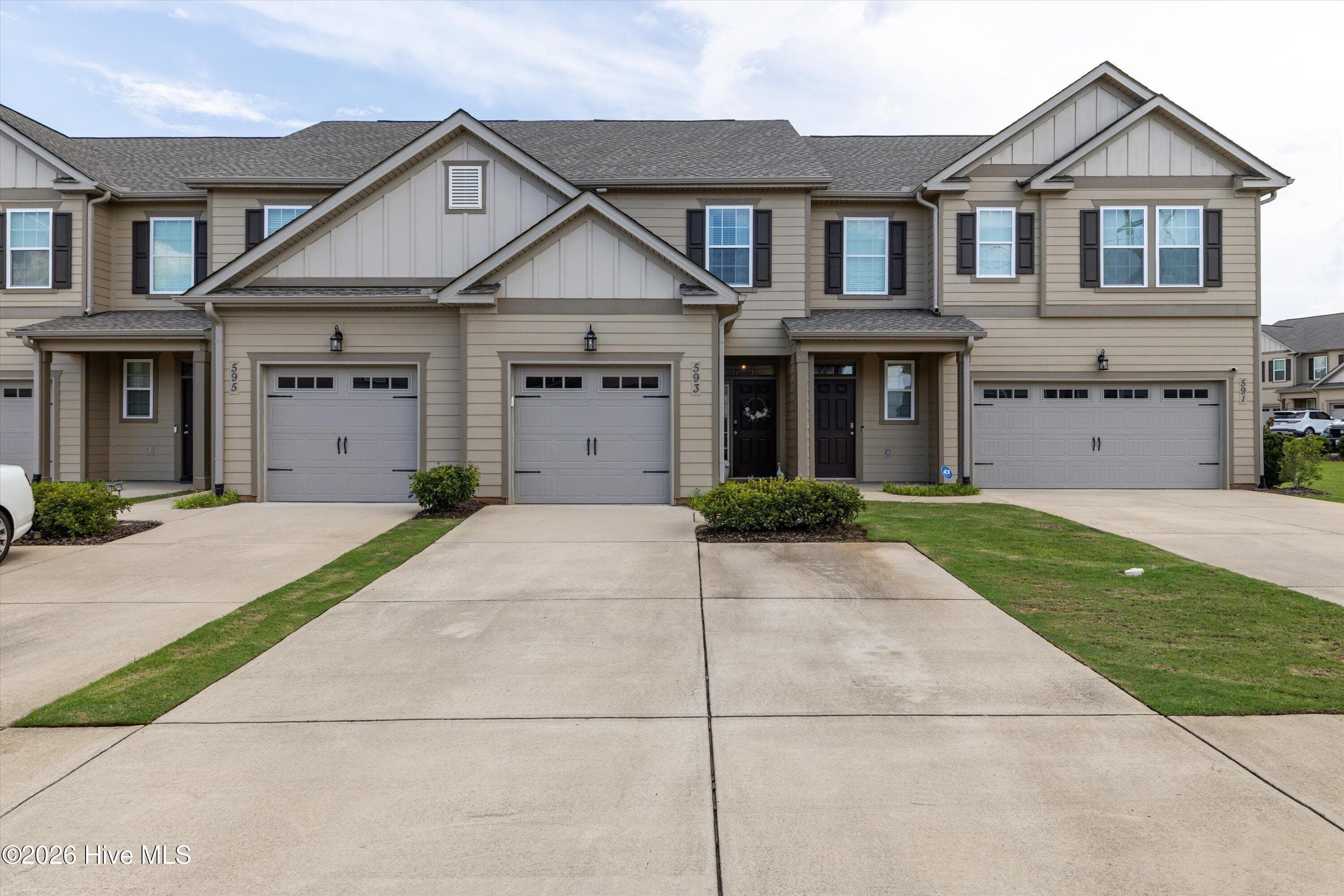 Townhouse at 593 Vinings Drive, Grovetown, GA 30813, photo 2 of 41