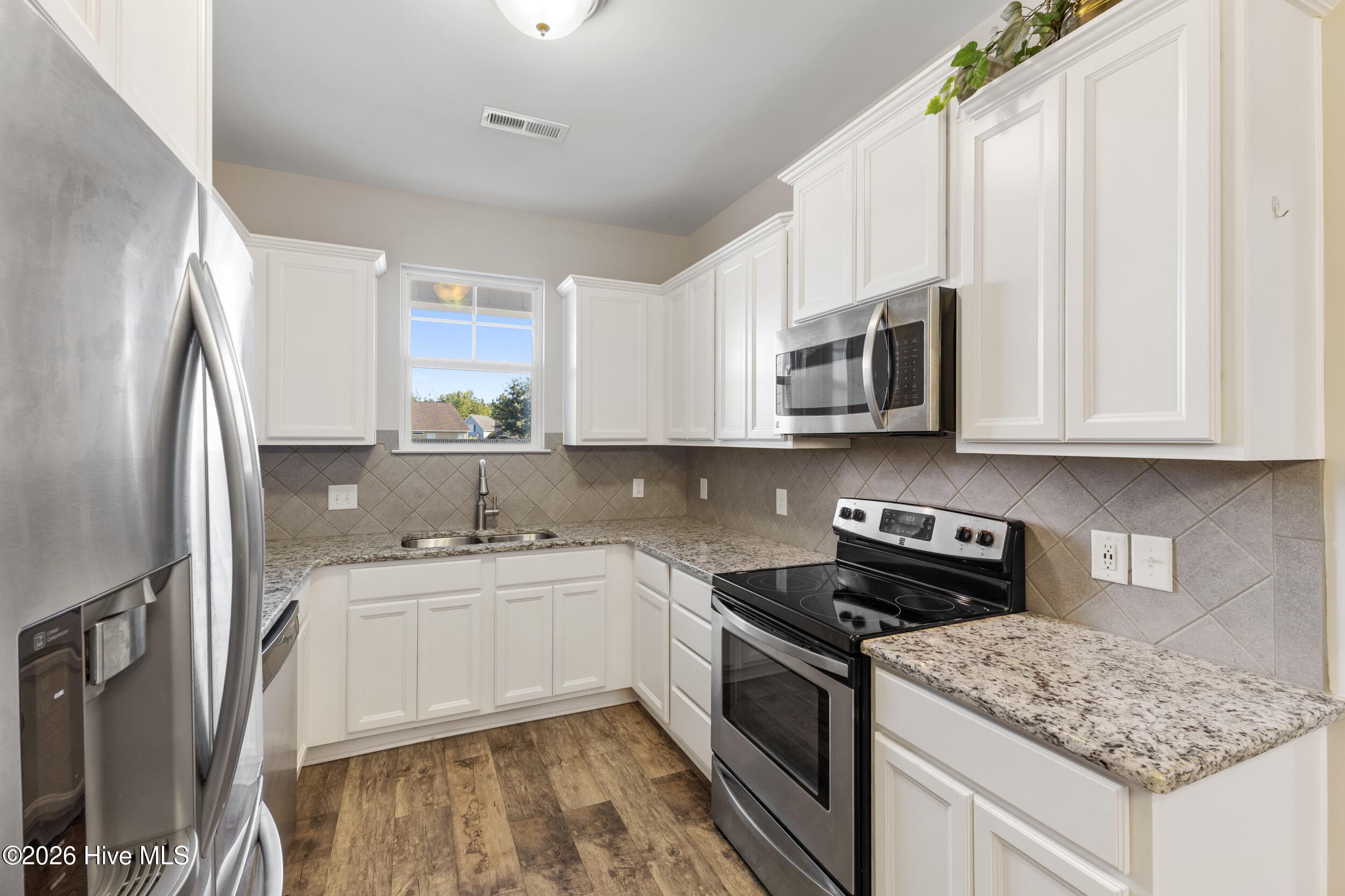 Single Family Residence at 1632 Sugarberry Circle 77, Leland, NC 28451, photo 14 of 29