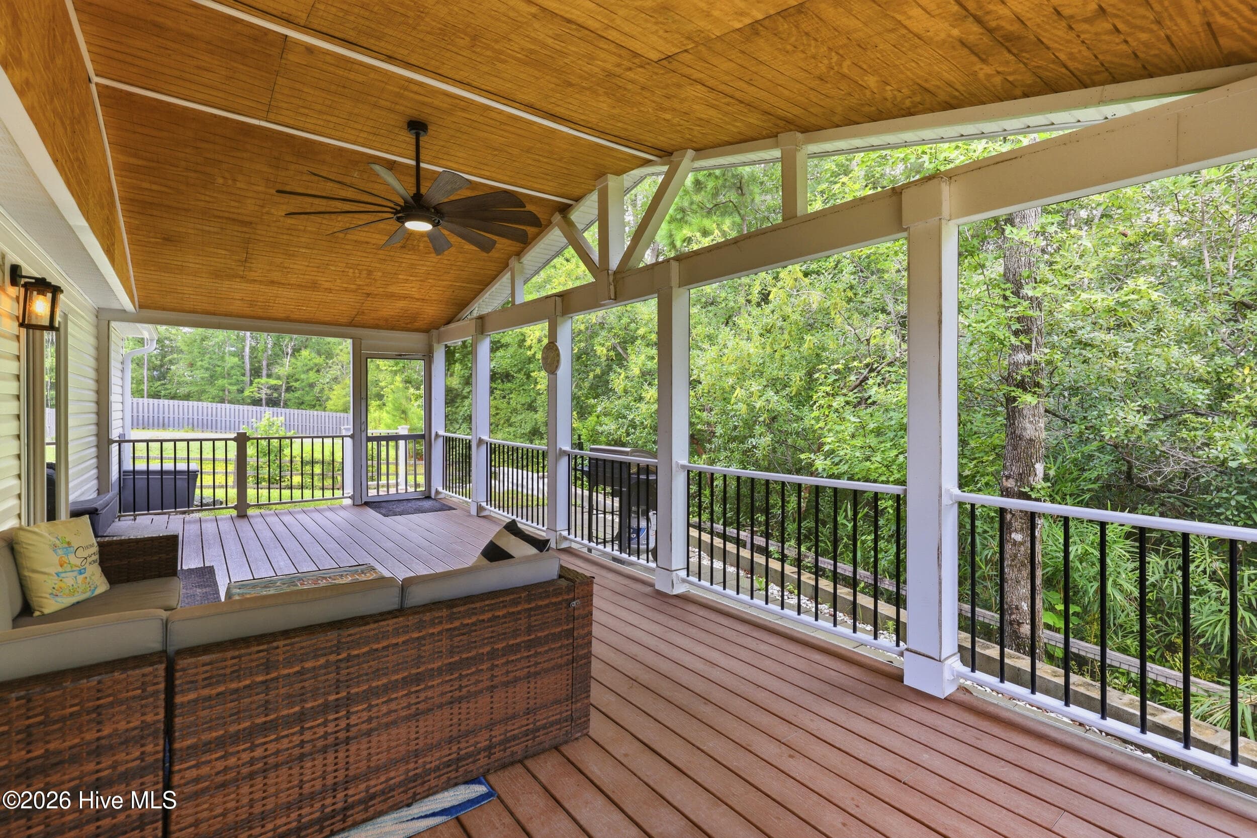 Single Family Residence at 530 Poppleton Drive, Hampstead, NC 28443, photo 36 of 61