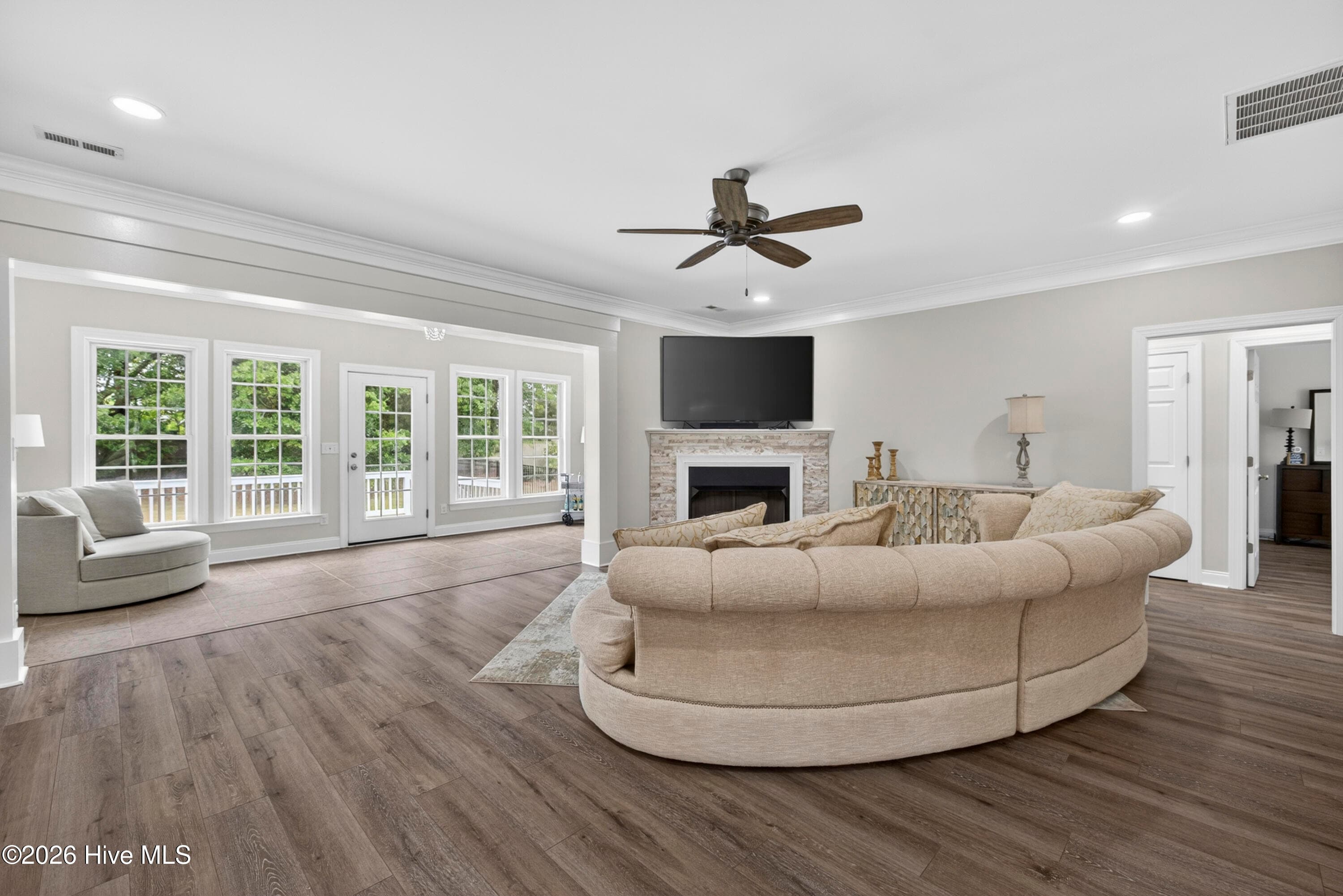 Single Family Residence at 8900 Champion Hills Drive, Wilmington, NC 28411, photo 19 of 87
