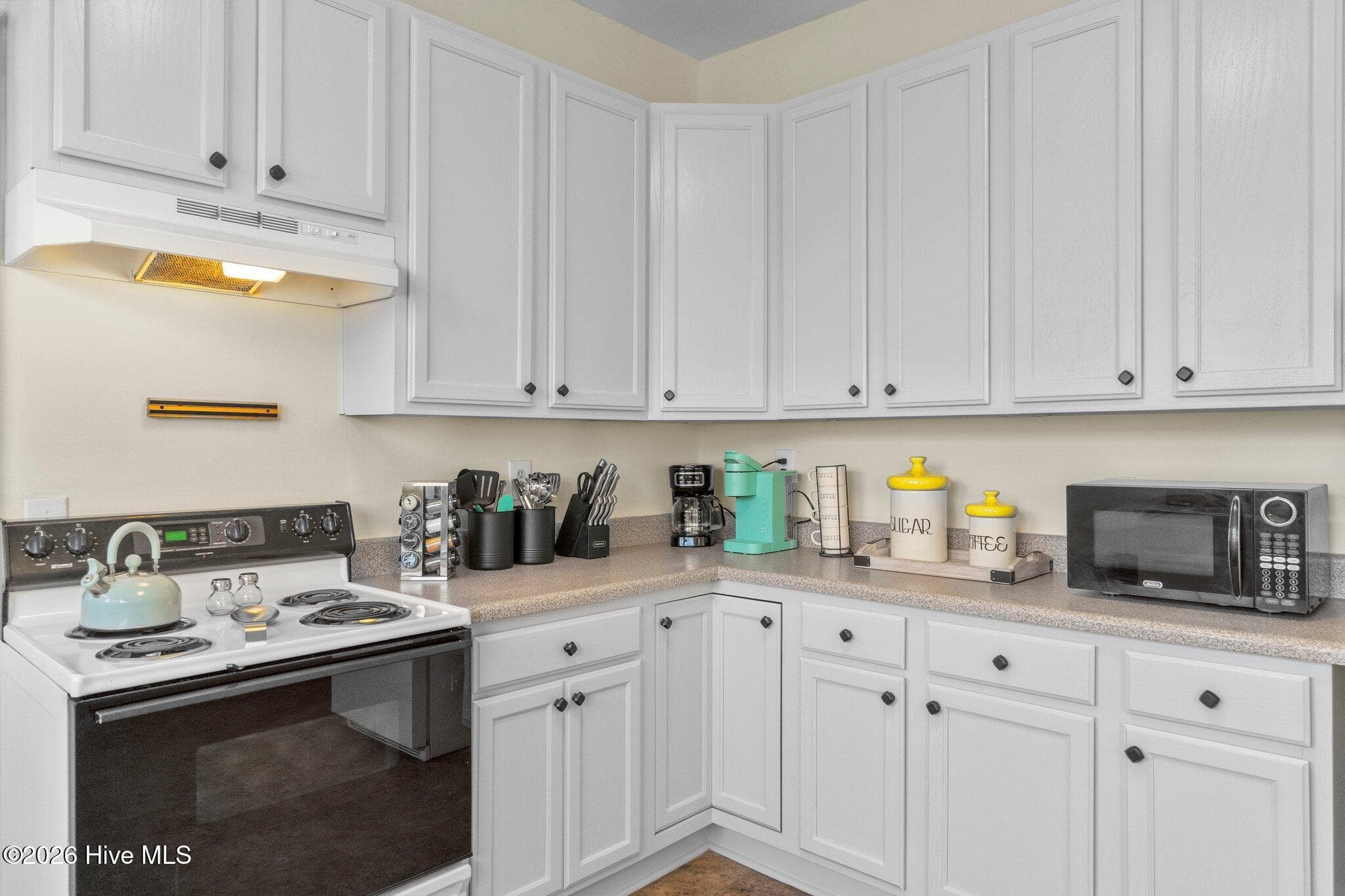 2nd Floor Unit - Kitchen - 312 Church Street, Wilmington, NC 28401