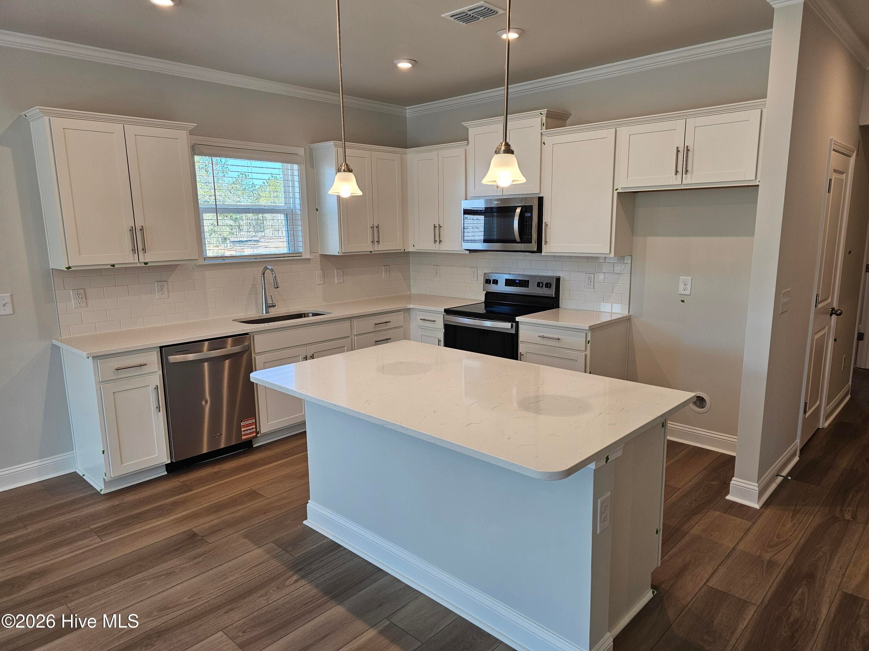 Single Family Residence at 531 Glitter Bay Loop, Shallotte, NC 28470, photo 35 of 115