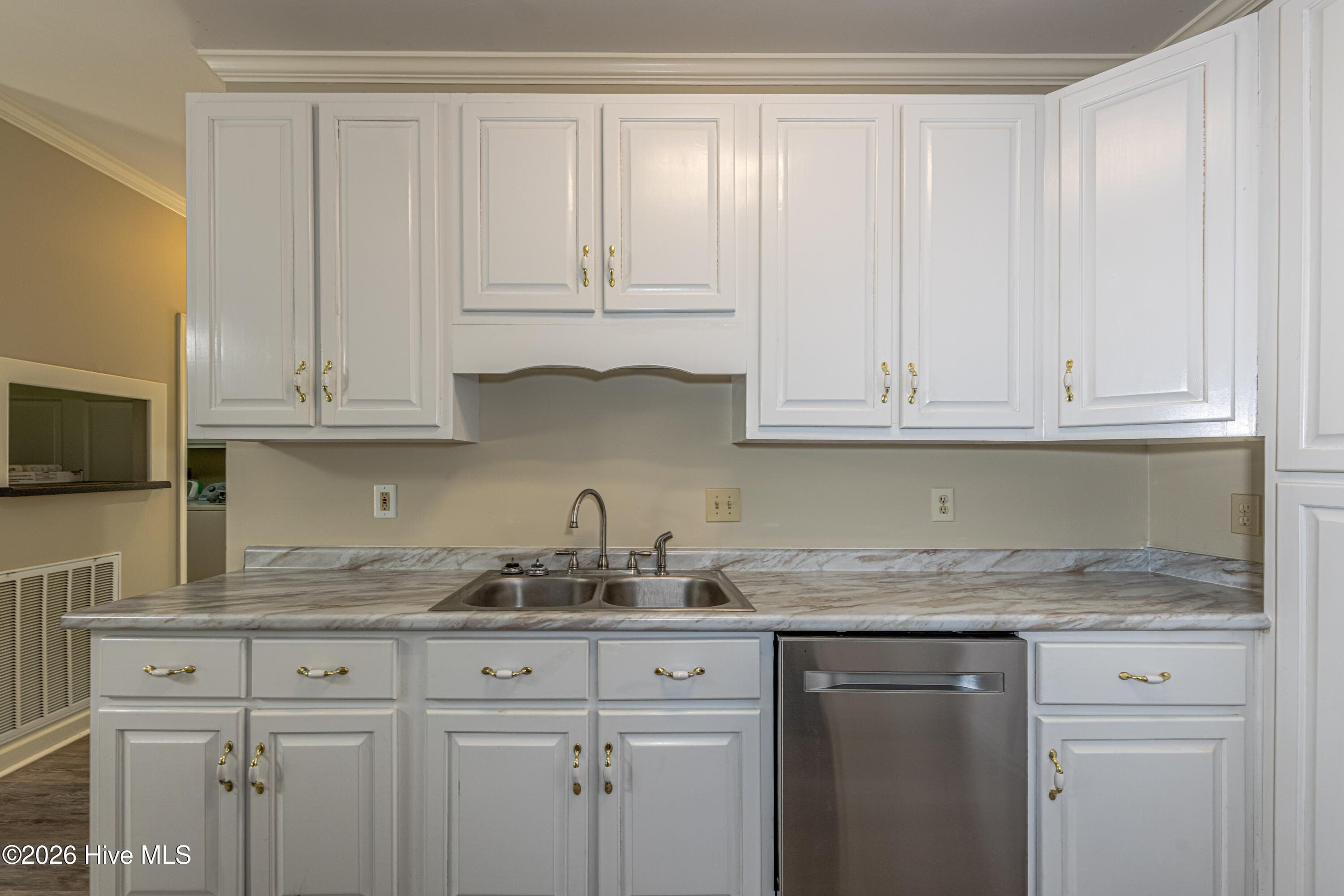 Single Family Residence at 289 Blue Top Road, Jacksonville, NC 28540, photo 18 of 70