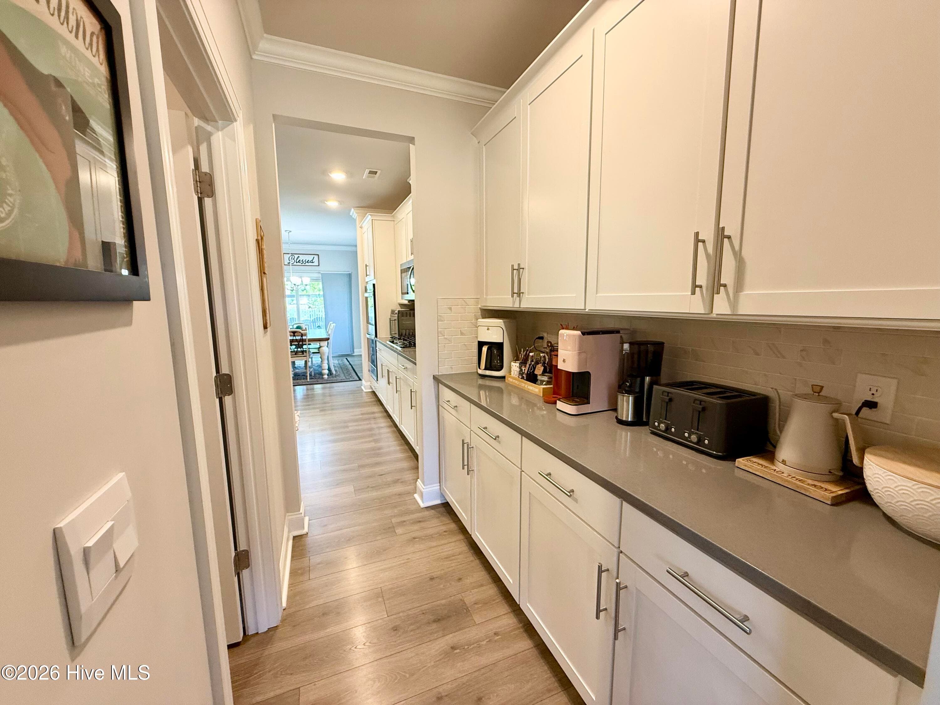 Butler Pantry - 5010 Spring Green Pass, New Bern, NC 28562