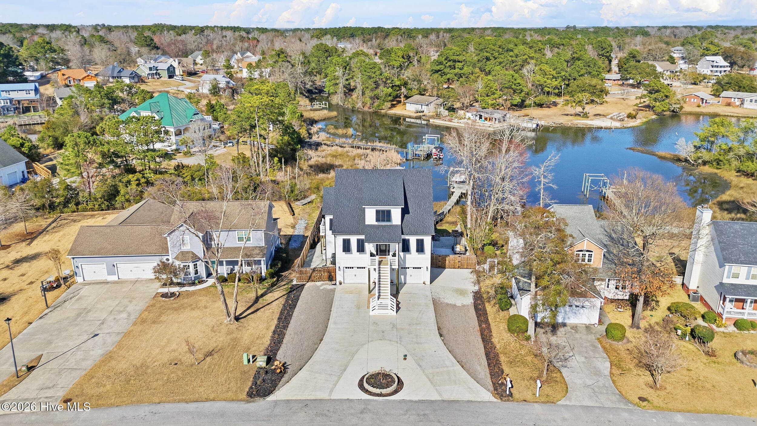 Single Family Residence at 1027 Meridian Drive, Sneads Ferry, NC 28460, photo 17 of 103