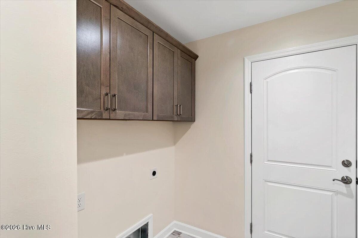 Single Family Residence at 10 Catalpa Lane N, Pinehurst, NC 28374, photo 37 of 51