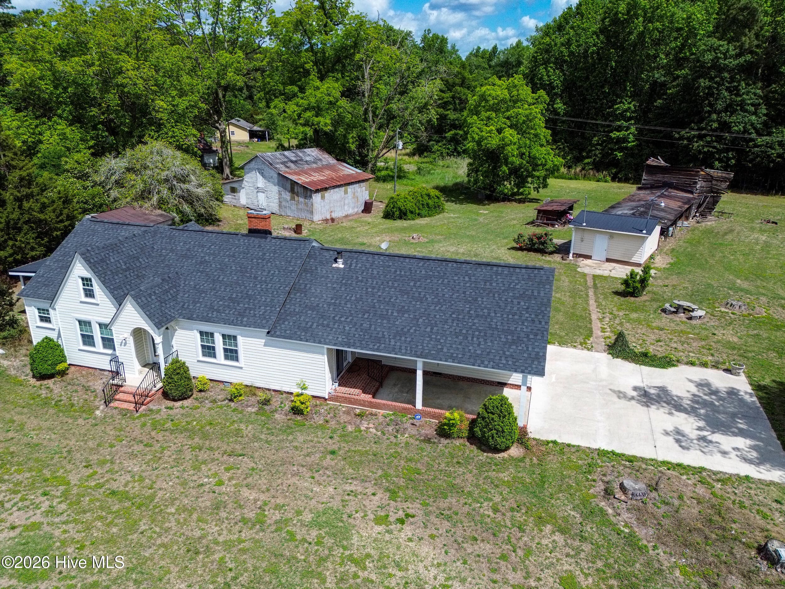 Single Family Residence at 10581 E Nc 42 Highway, Middlesex, NC 27557, photo 8 of 38