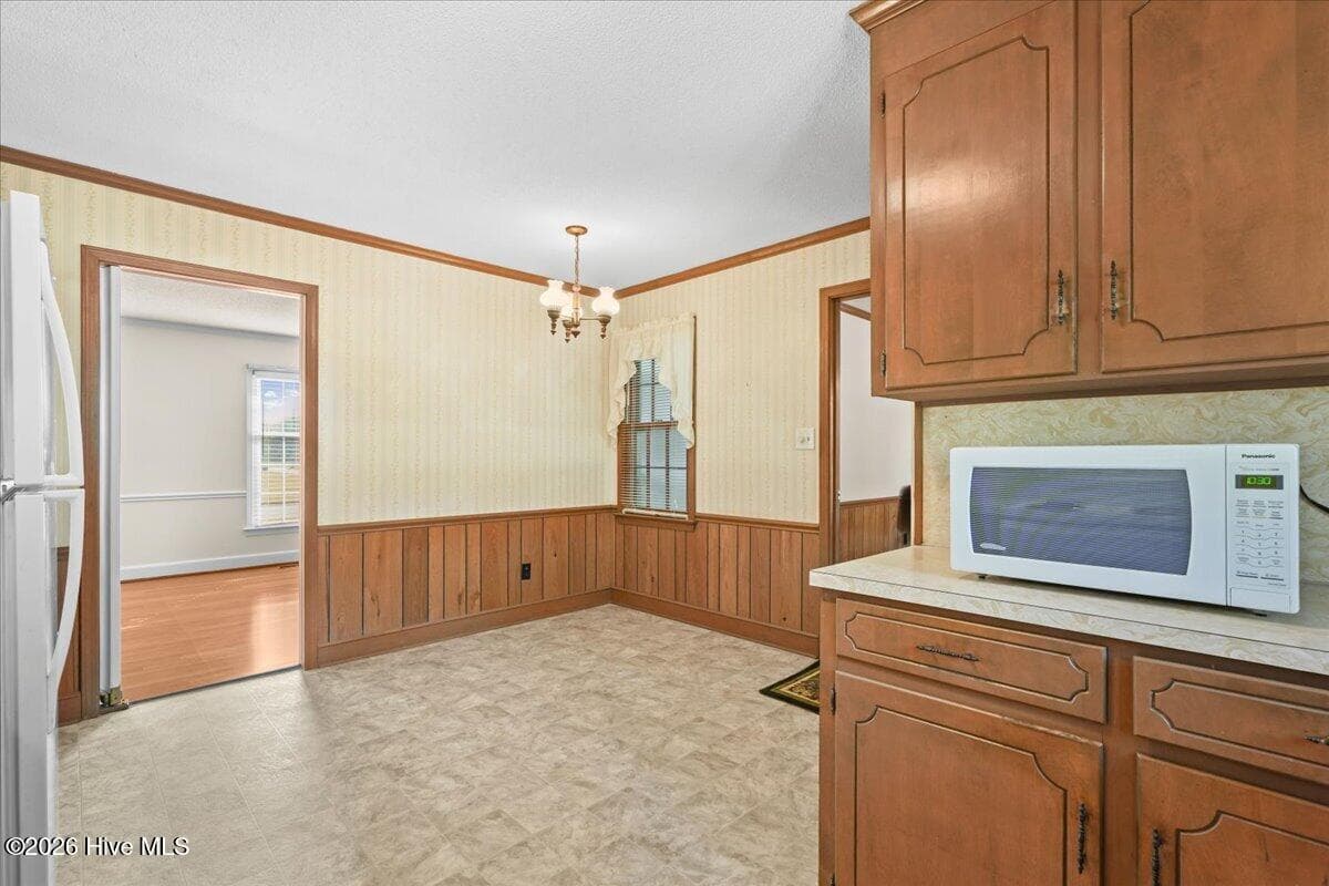 Single Family Residence at 3000 Camelot Drive, Kinston, NC 28504, photo 33 of 51