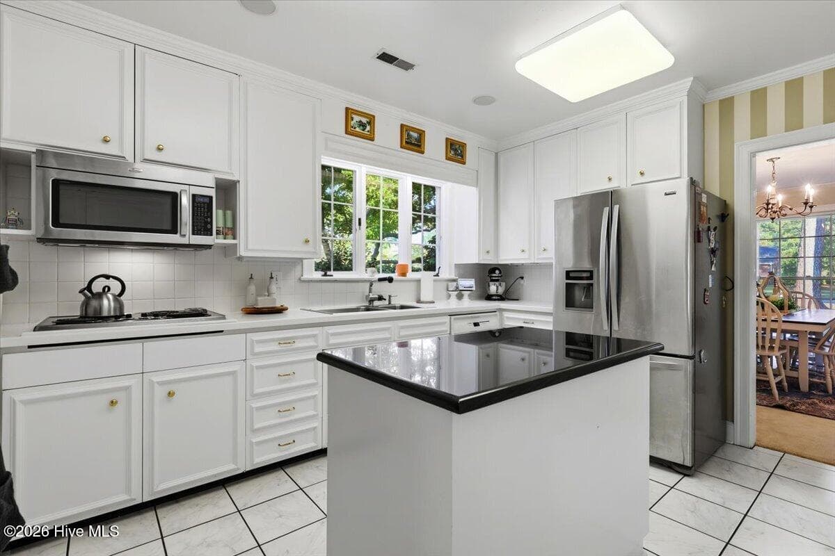 Single Family Residence at 1304 Greenbriar Road, Kinston, NC 28501, photo 43 of 66