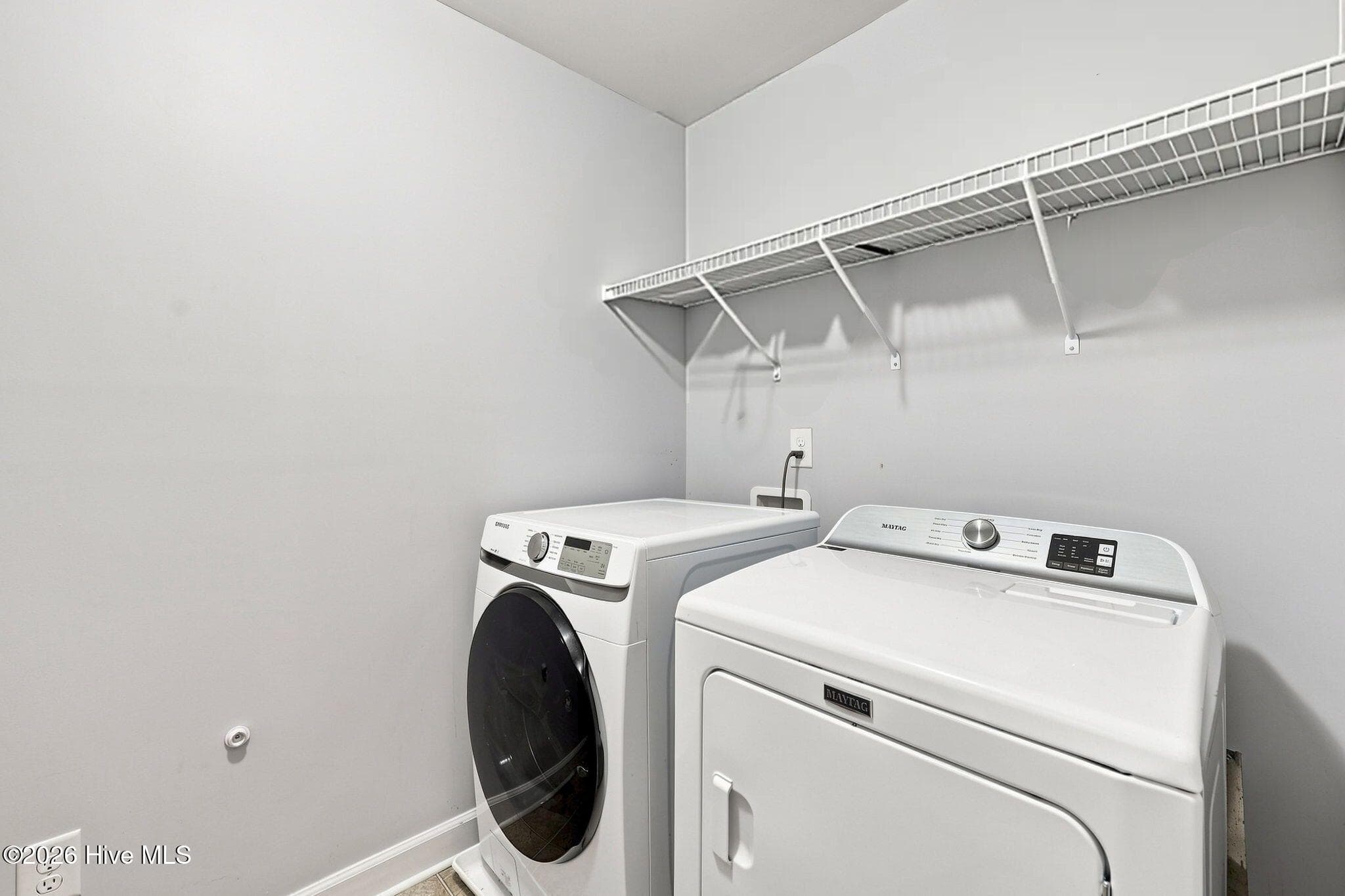 Laundry Virtually Cleared - 108 Katydid Court, Hampstead, NC 28443