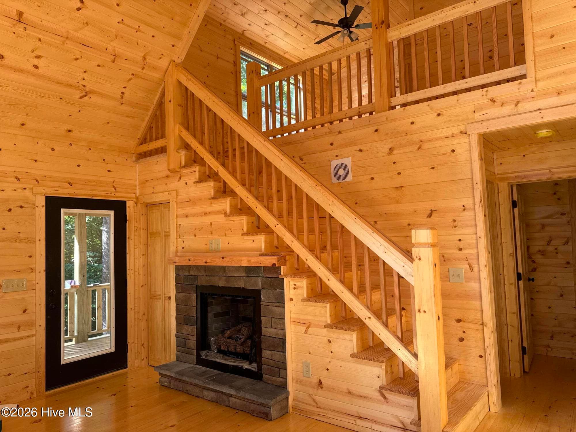 Single Family Residence at 752 Whispering Ridge Drive, Murphy, NC 28906, photo 15 of 38