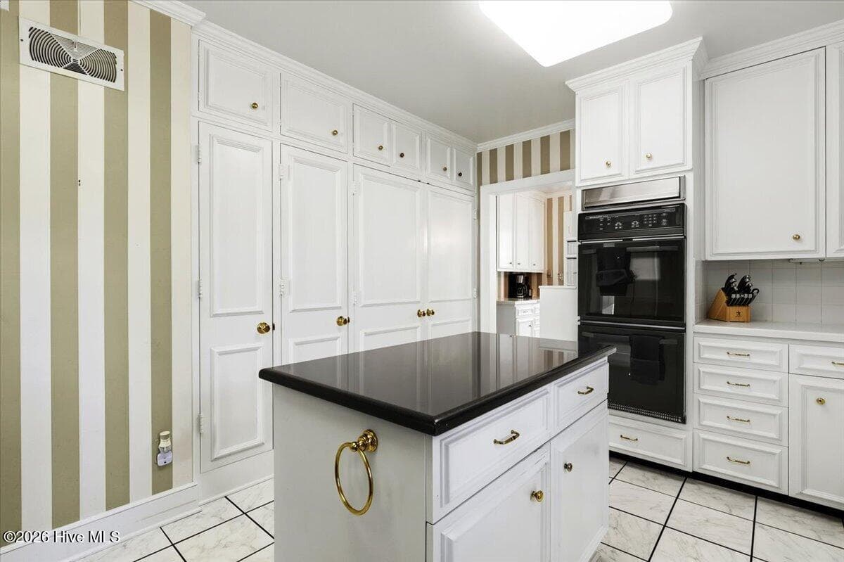 Single Family Residence at 1304 Greenbriar Road, Kinston, NC 28501, photo 40 of 66