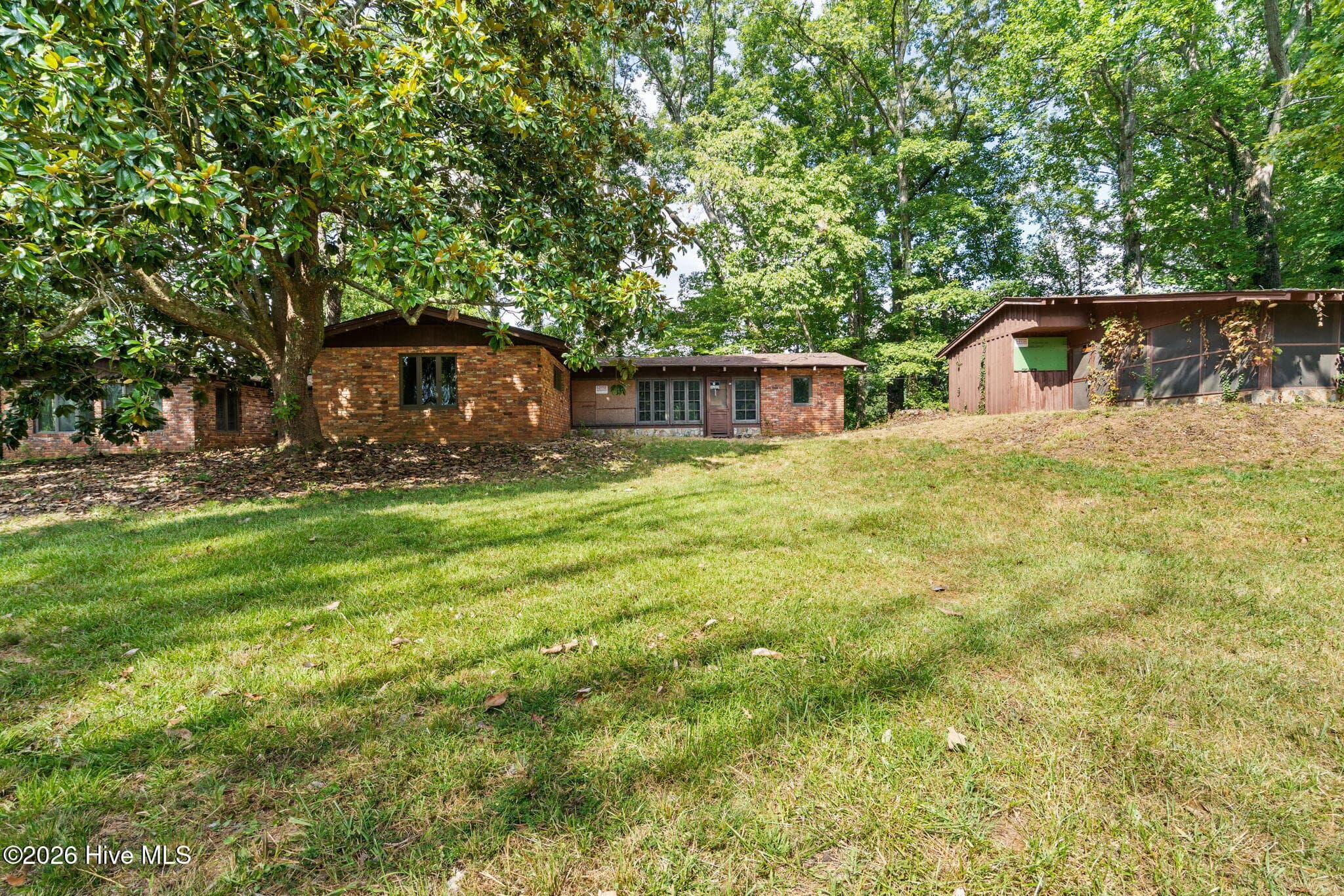 Commercial Sale at 314 Lakeside Drive, Hiawassee, GA 30546, photo 4 of 4