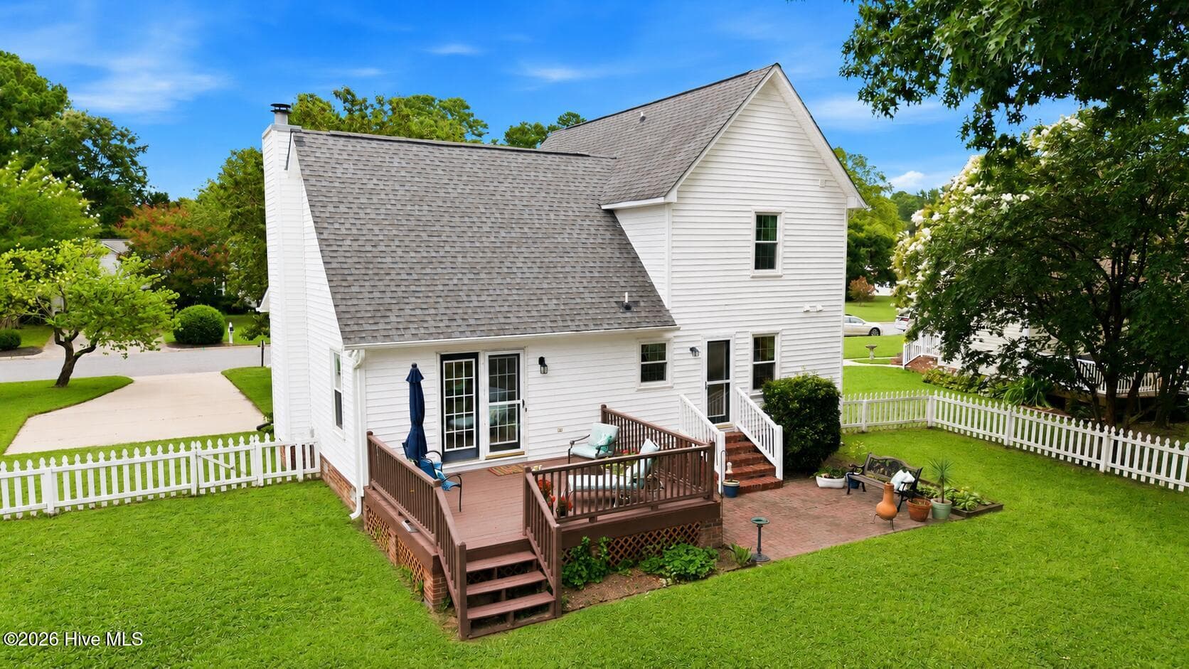 724 Winterfield Drive, Winterville, NC 28590