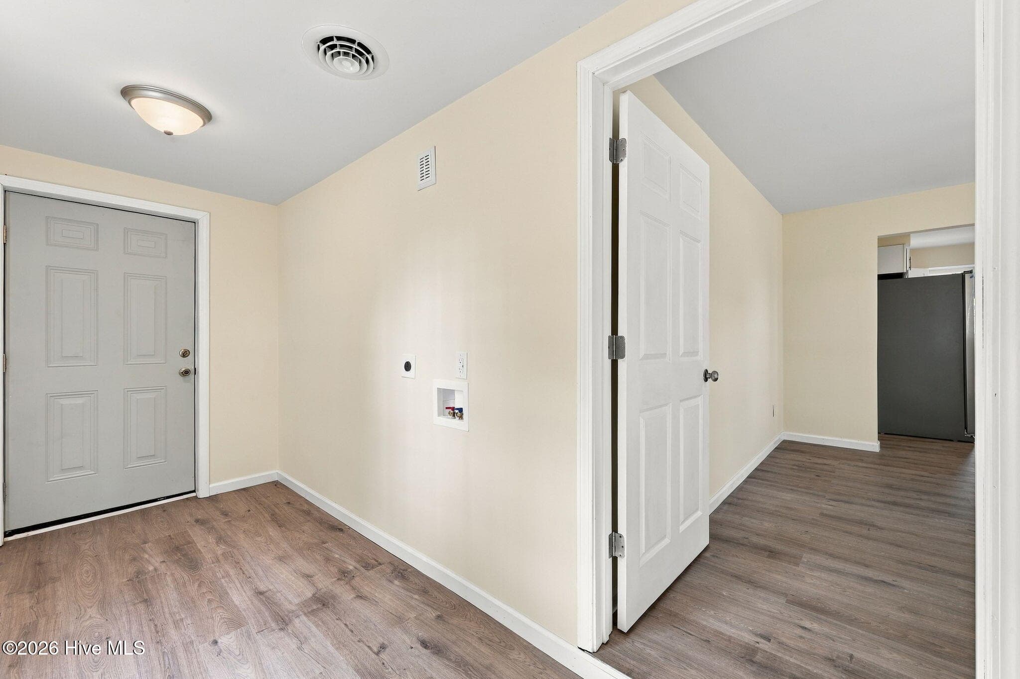 Single Family Residence at 2707 Alabama Avenue, New Bern, NC 28560, photo 33 of 56