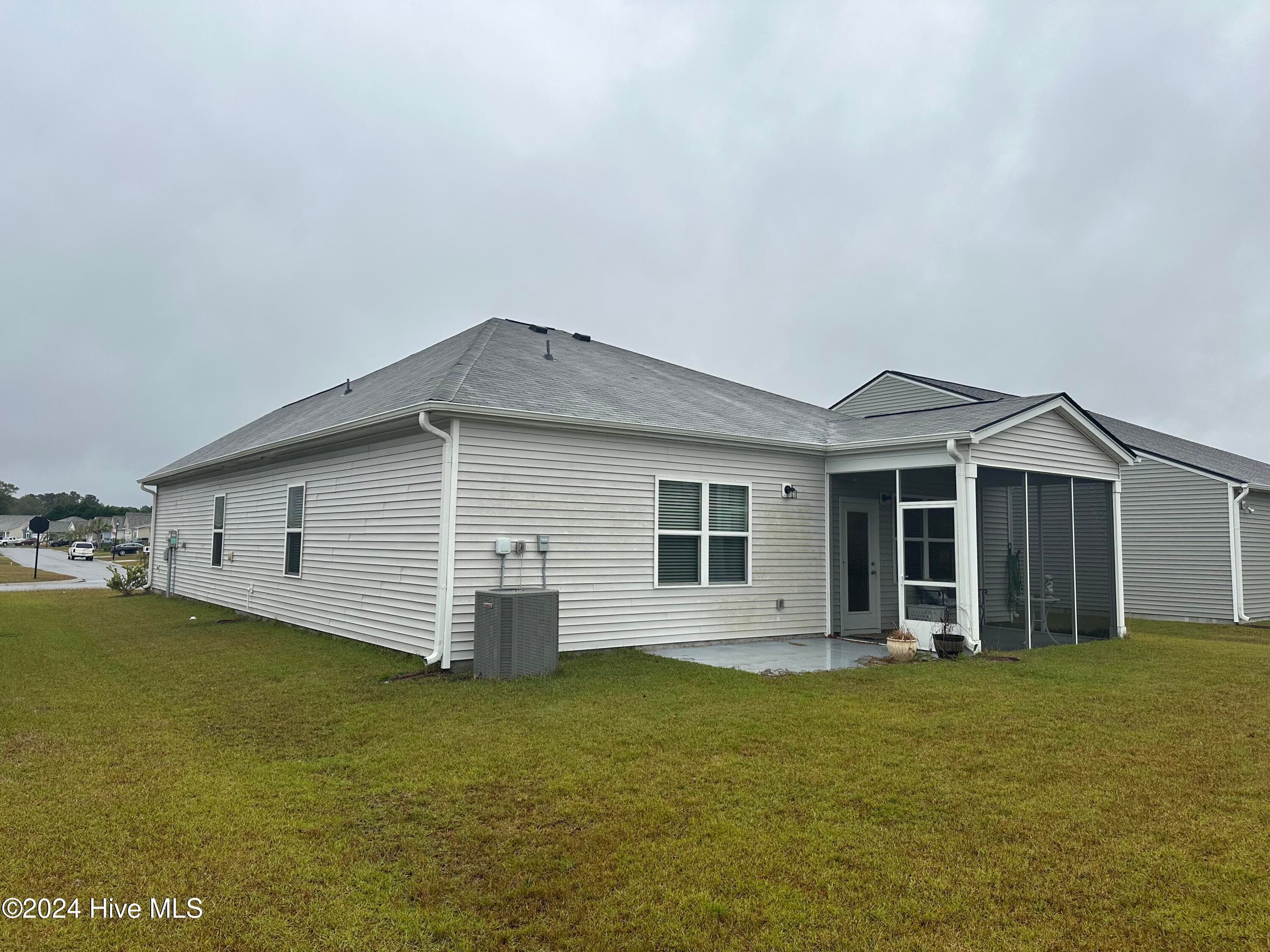 Single Family Residence at 9463 Barnstormer Drive, Calabash, NC 28467, photo 23 of 30
