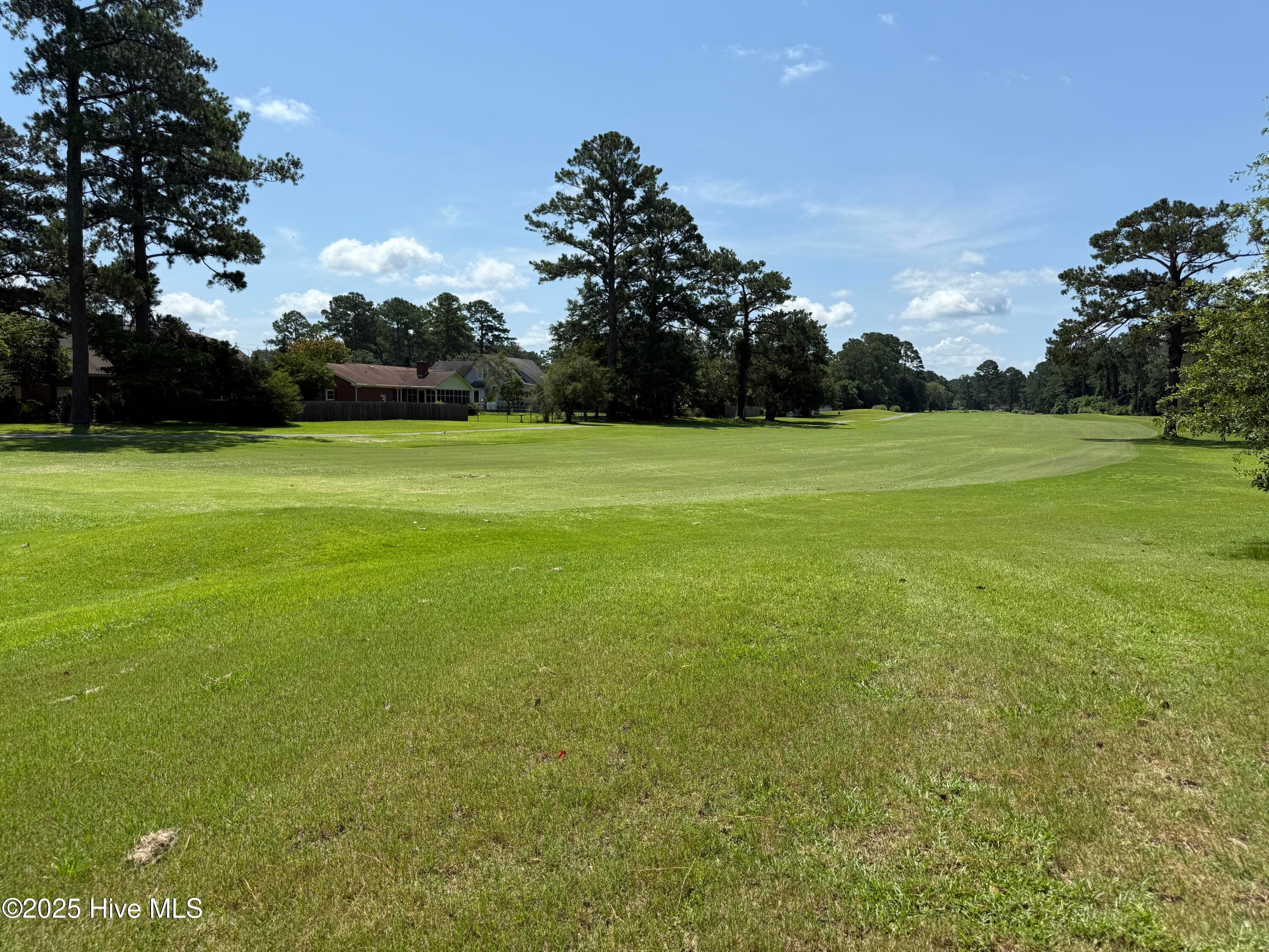 Apartment at 2 Linksiders Road, New Bern, NC 28562, photo 20 of 21