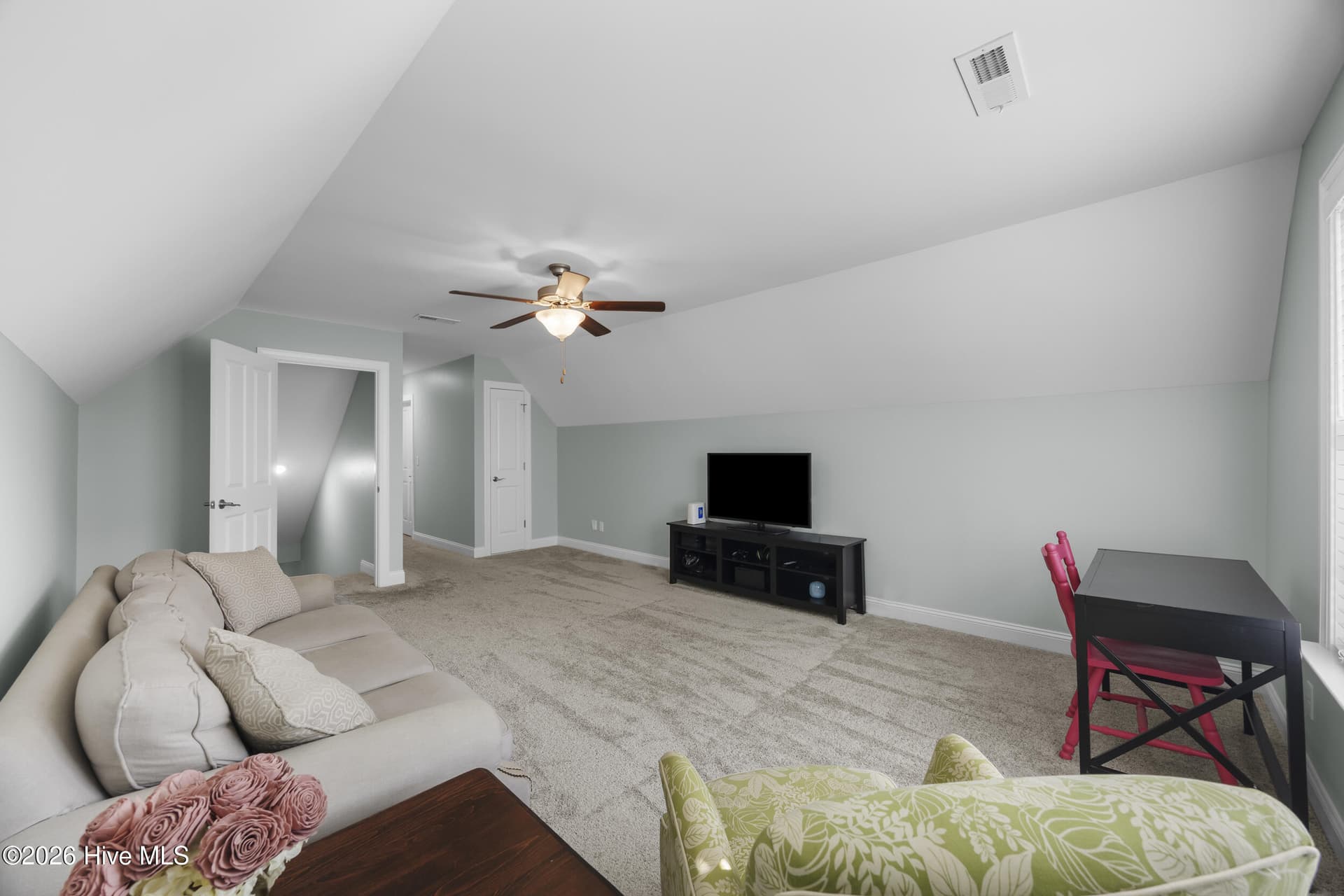 Bonus room over the garage - 323 Crown Pointe Drive, Hampstead, NC 28443