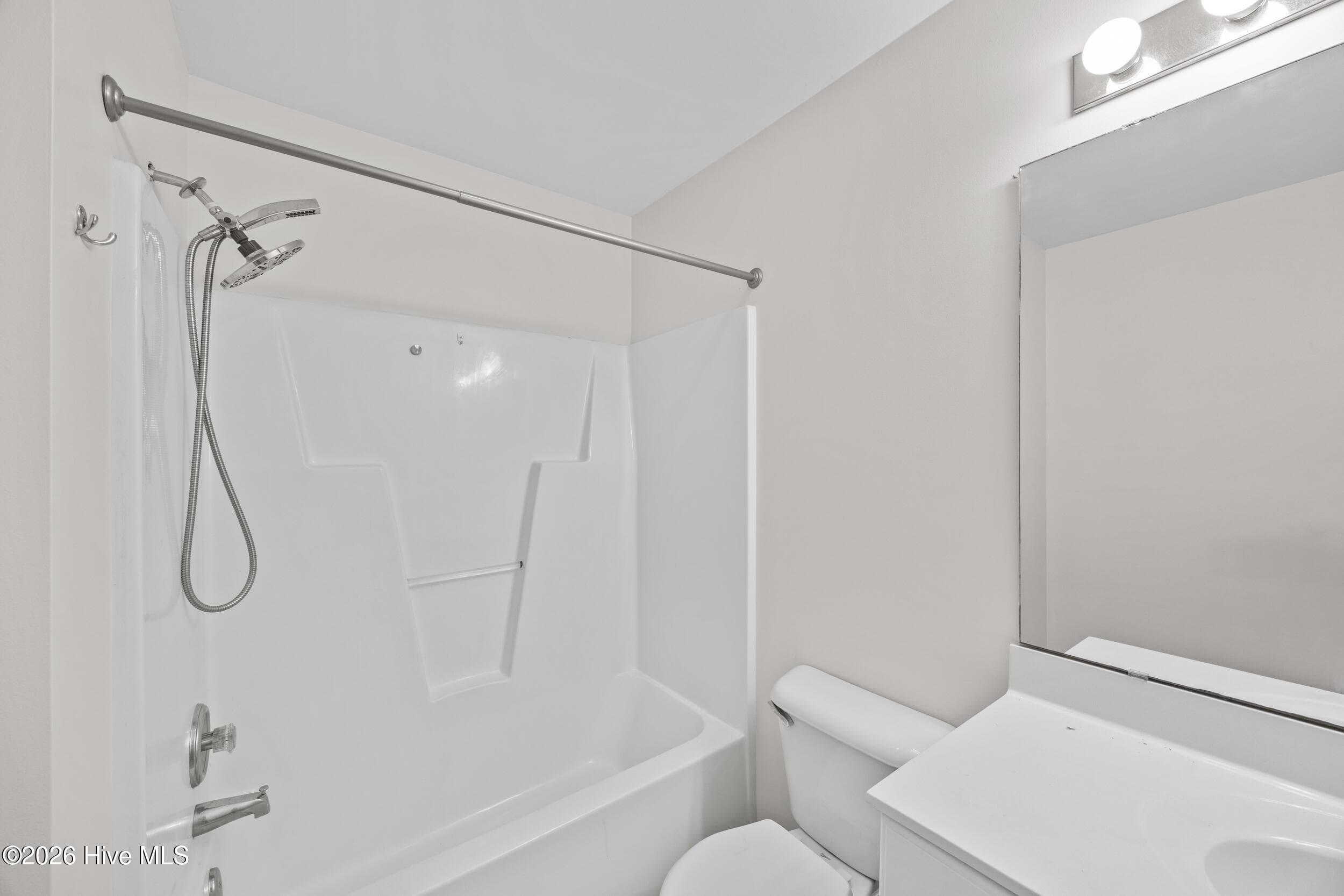 Townhouse at 3967 Winds Ridge Drive, Wilmington, NC 28409, photo 19 of 54