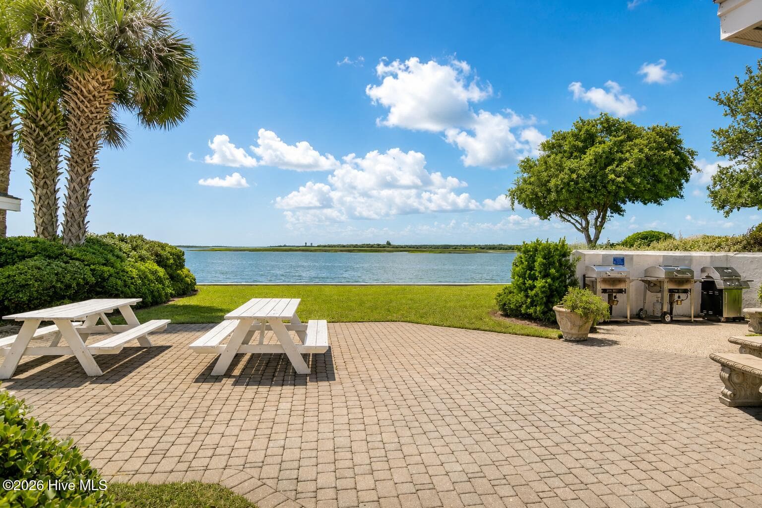Condominium at 322 Causeway Drive Ste 601, Wrightsville Beach, NC 28480, photo 2 of 2