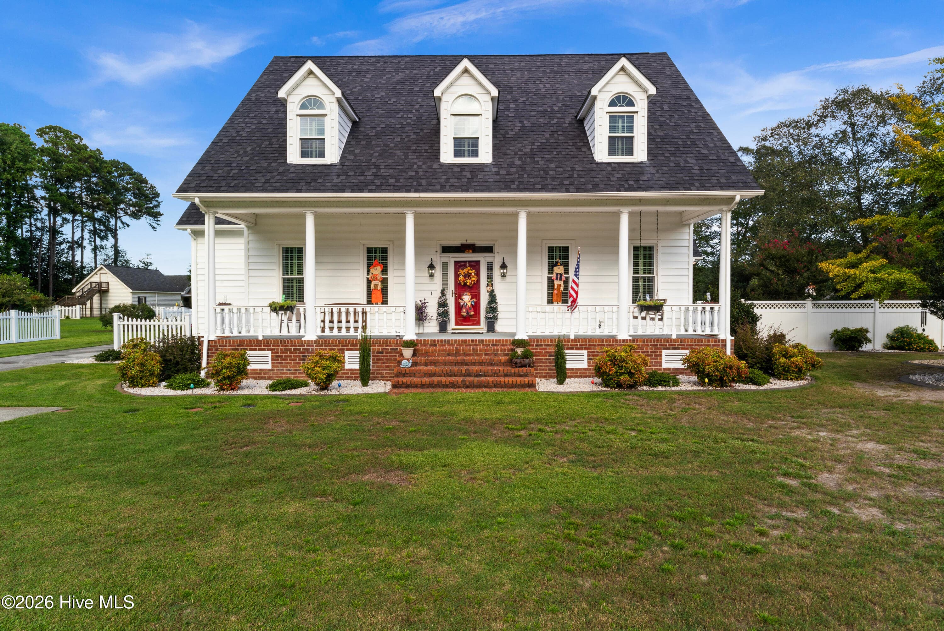 Single Family Residence at 305 Fox Ridge Road, Warsaw, NC 28398, Warsaw, photo 2 of 63