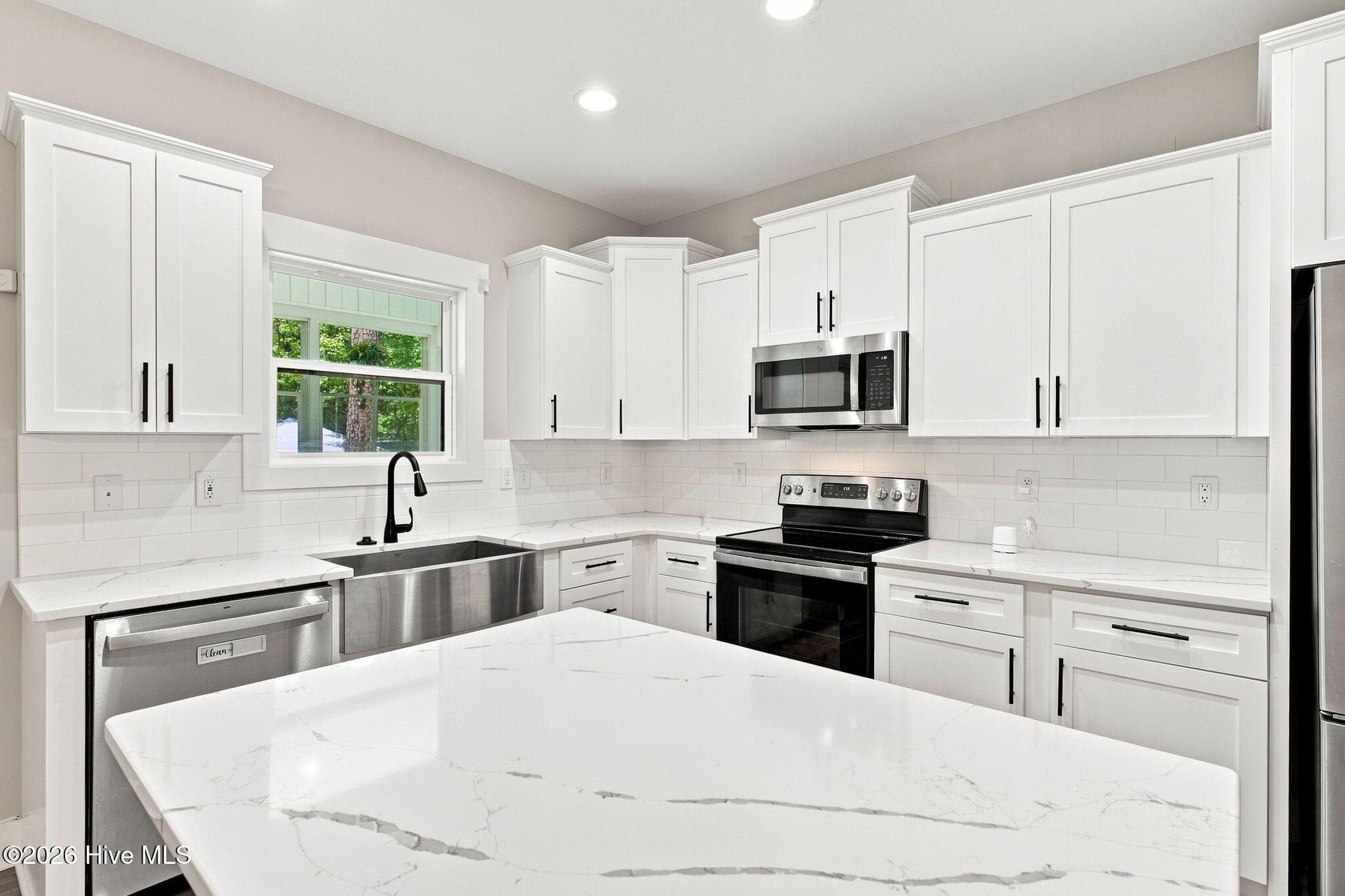 Single Family Residence at 431 Sandlewood Drive NW, Calabash, NC 28467, photo 10 of 55