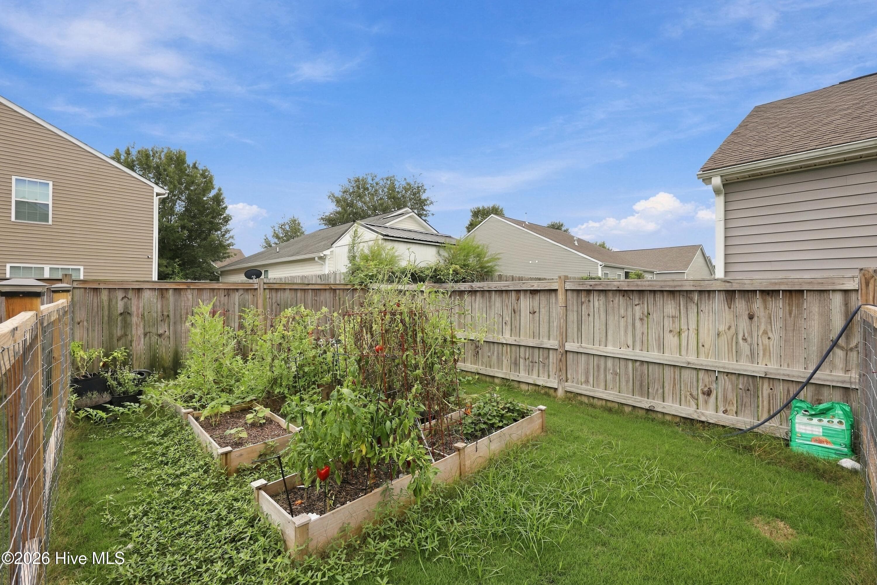 Garden - 414 Frida Road, New Bern, NC 28560
